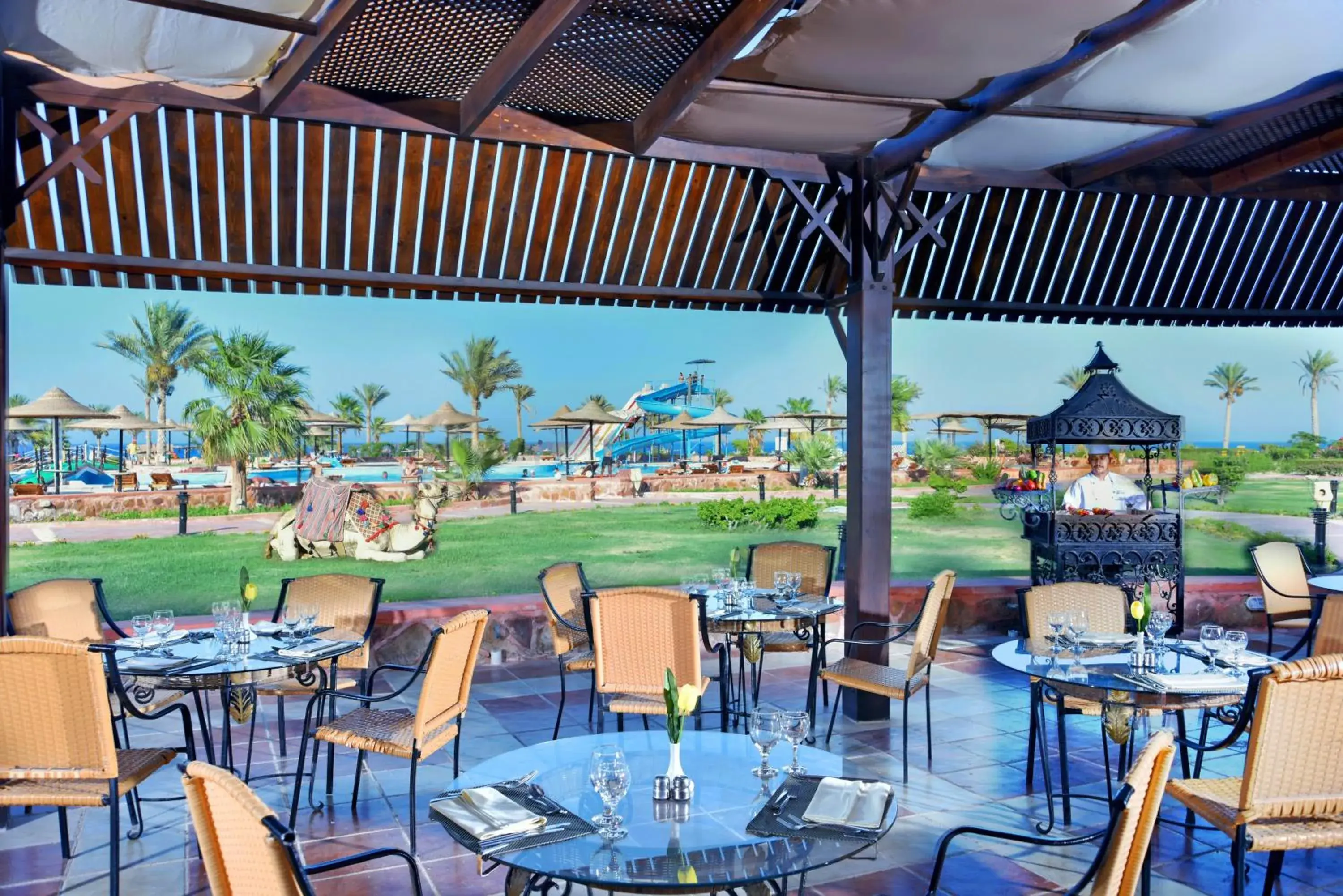 Restaurant/places to eat in Bliss Nada Beach Resort Restaurant/places to eat in Bliss Nada Beach Resort