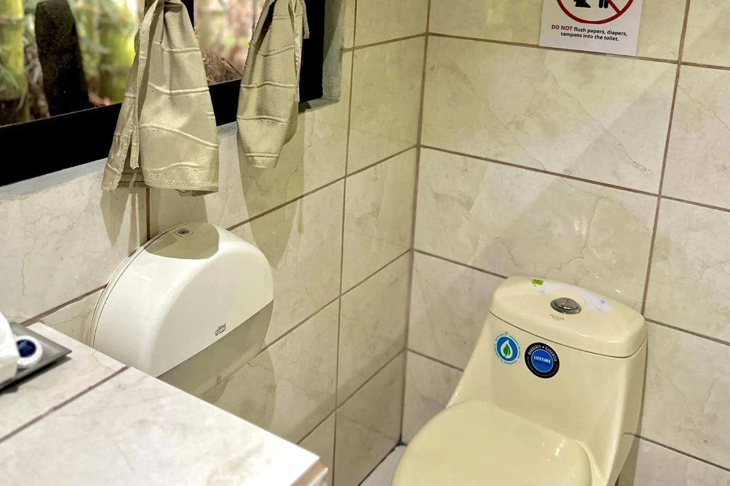 Bathroom in Hospedaje Colibri