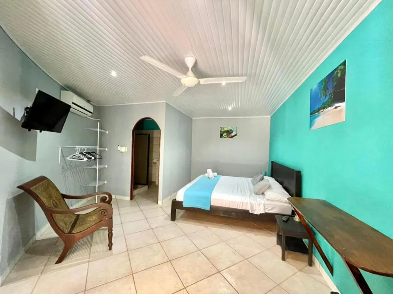 Deluxe King Room in Hospedaje Colibri