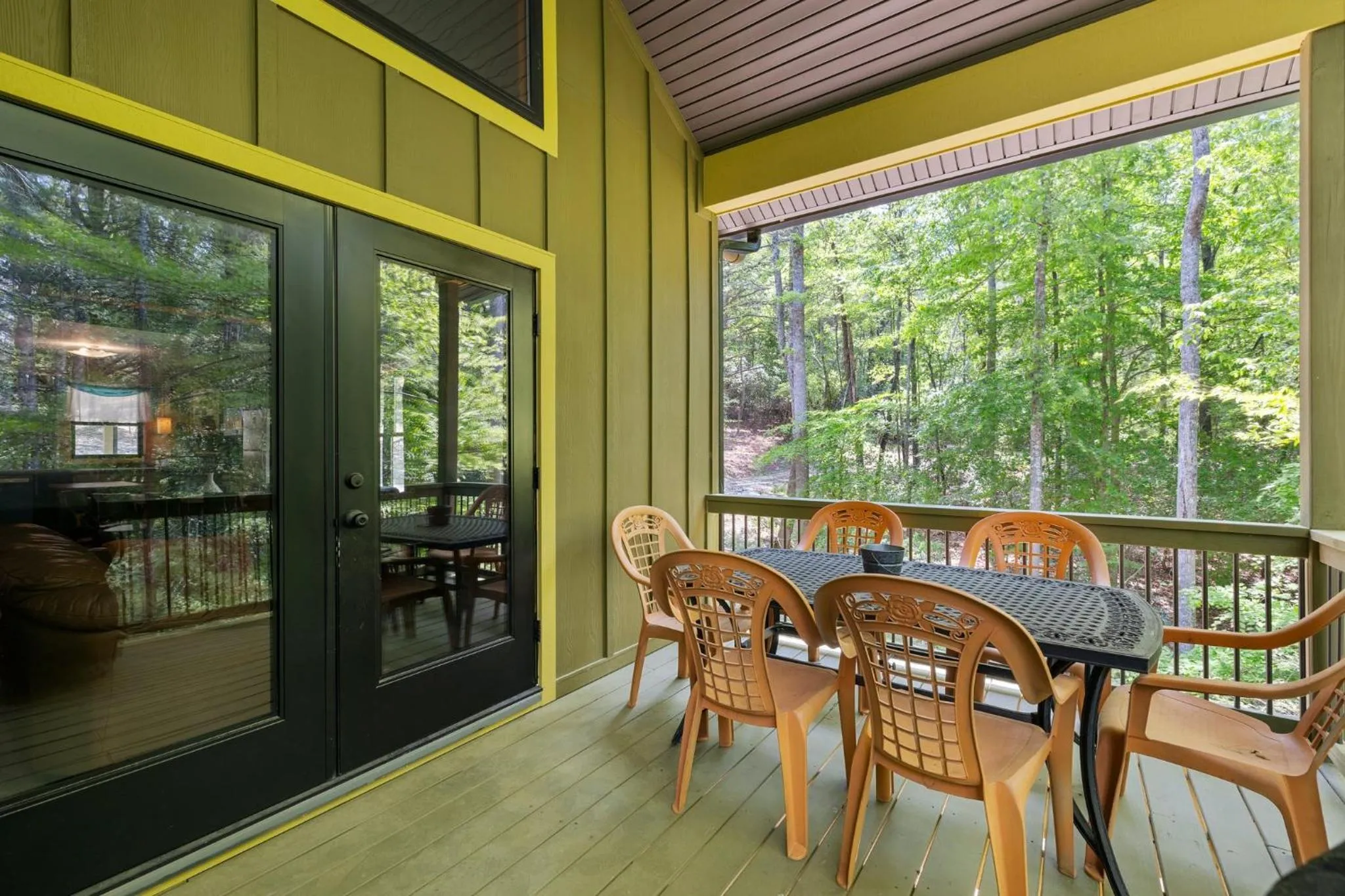 Patio in Woodstock Manor