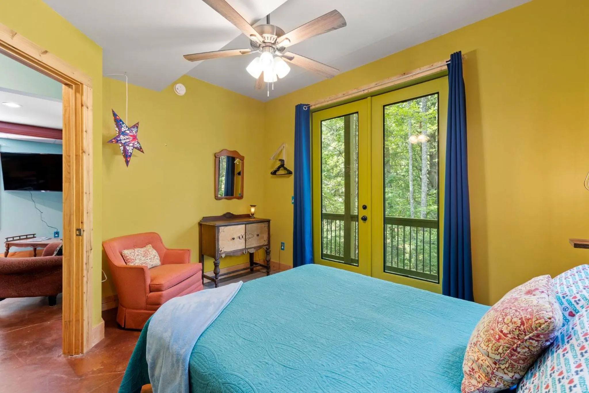 Bedroom, Bed in Woodstock Manor