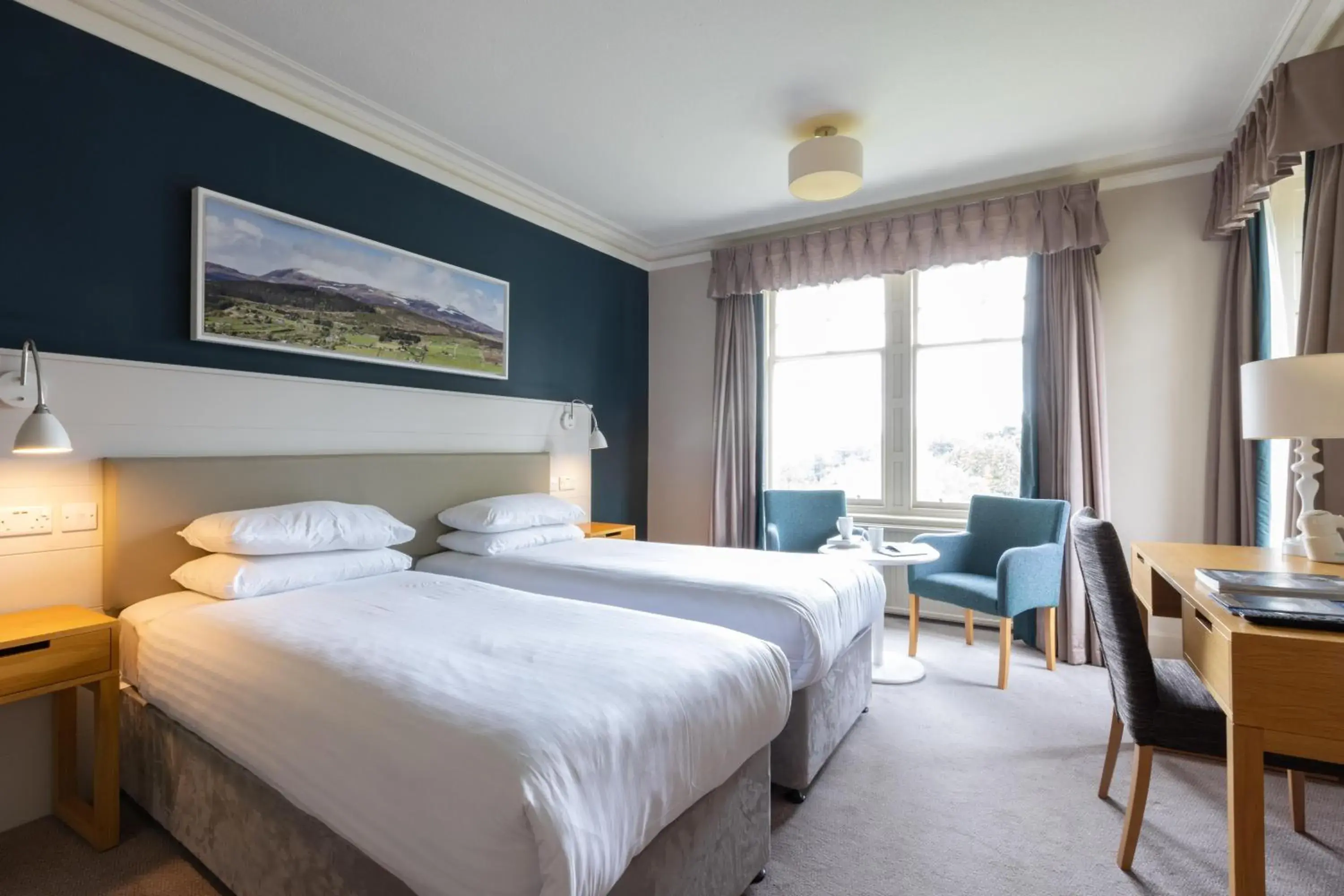 Superior Twin Room in The Highland Hotel by Compass Hospitality Superior Twin Room in The Highland Hotel by Compass Hospitality