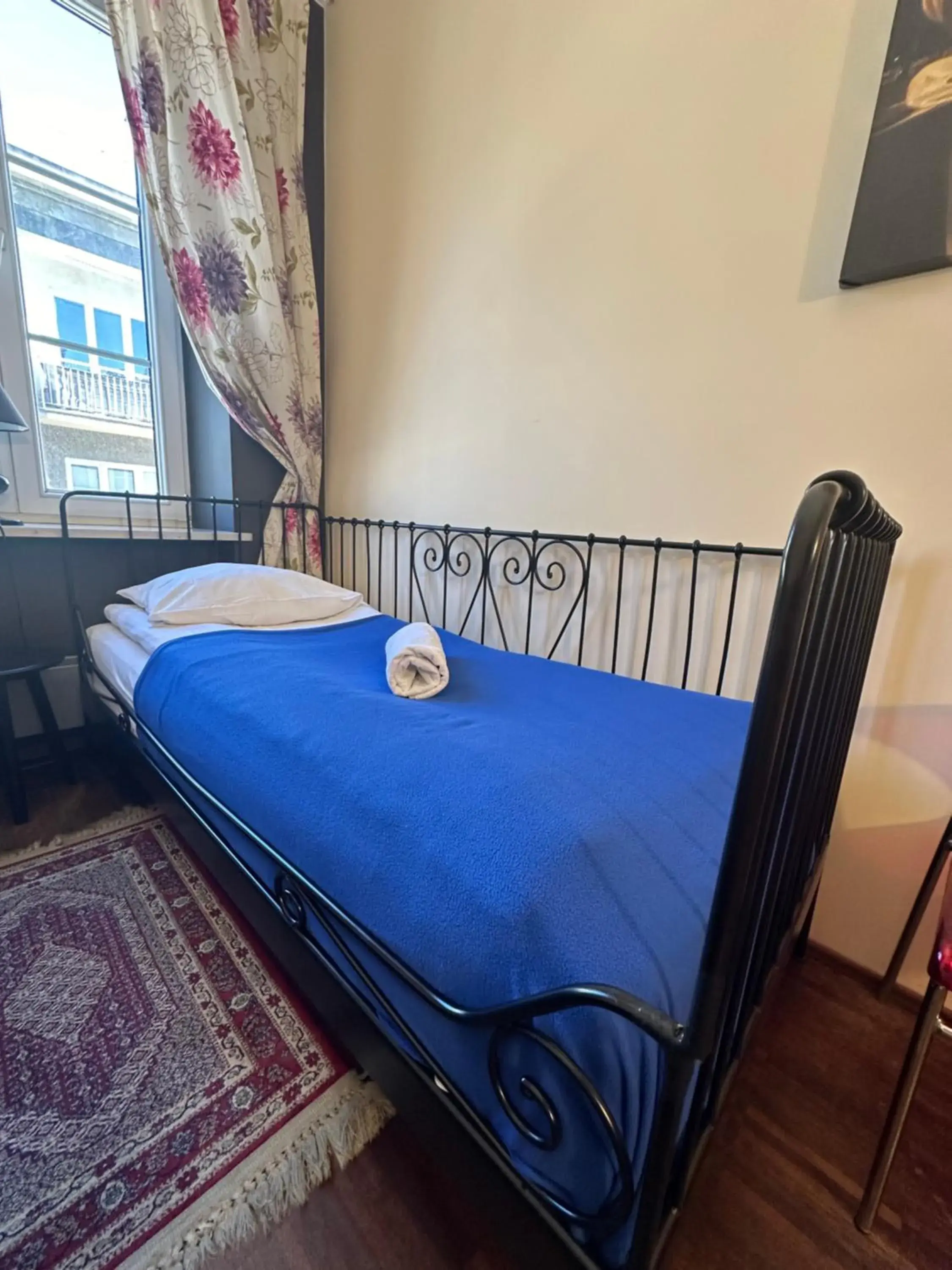 Budget Twin Room in Chmielna Guest House Budget Twin Room in Chmielna Guest House