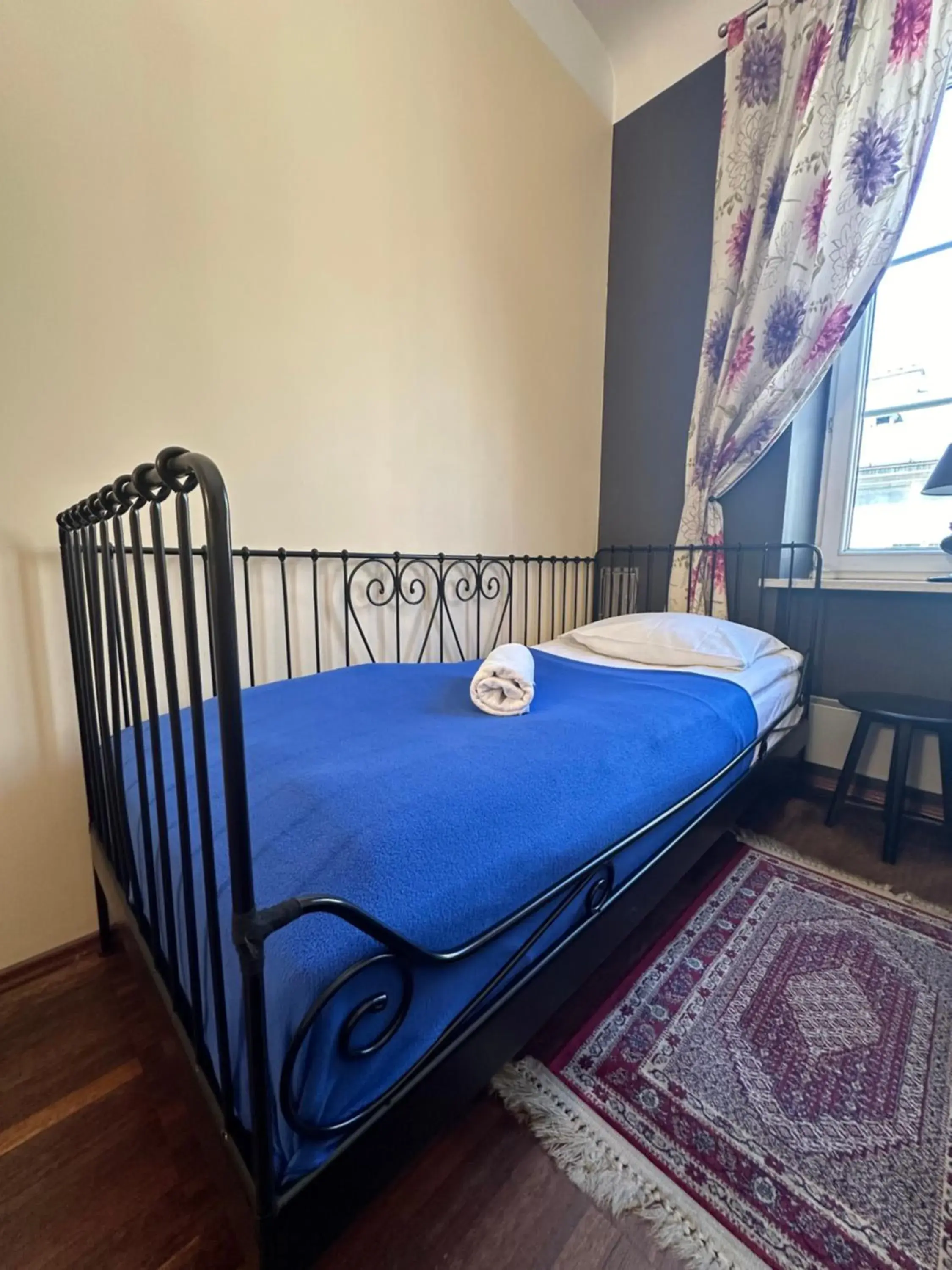 Budget Twin Room in Chmielna Guest House Budget Twin Room in Chmielna Guest House