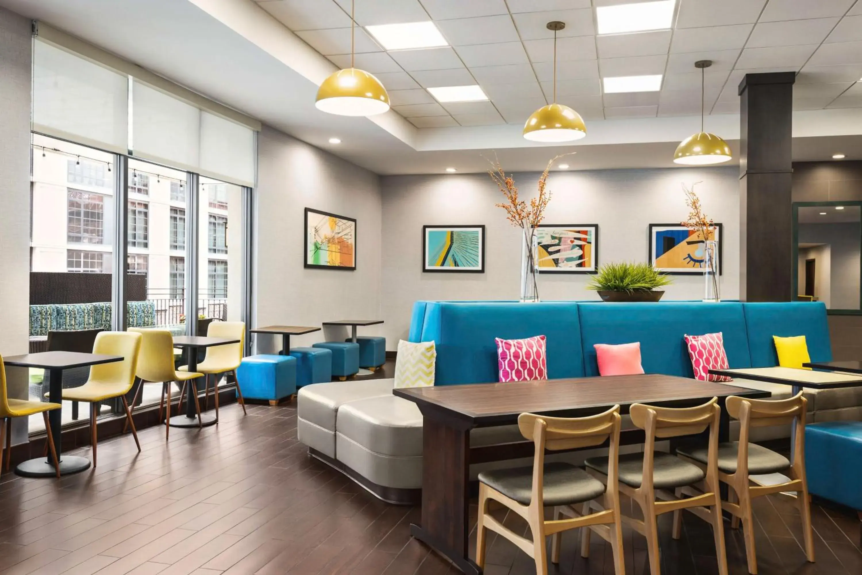 Lobby or reception in Home2 Suites Long Island City/Manhattan View Lobby or reception in Home2 Suites Long Island City/Manhattan View