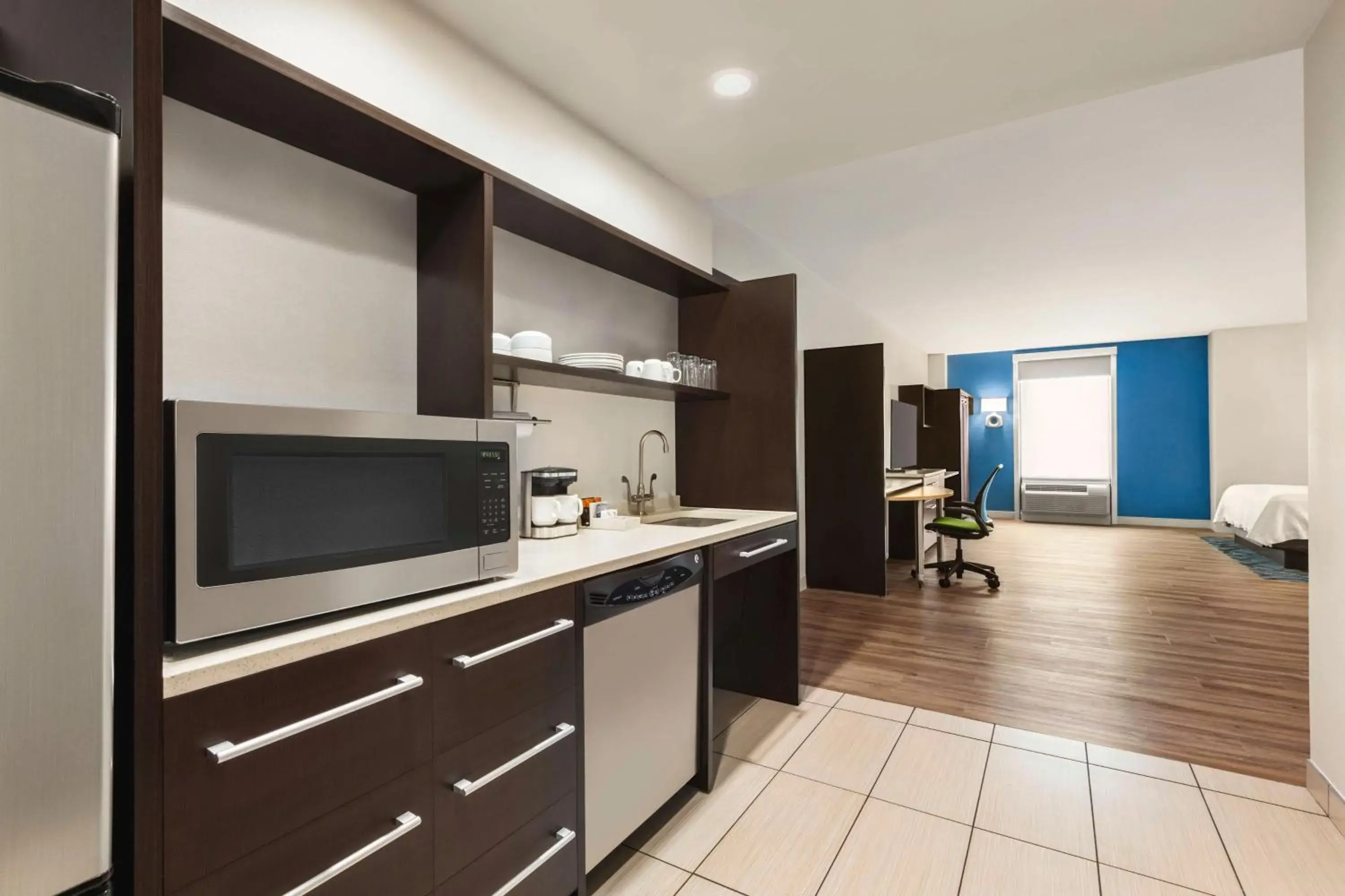 Bedroom in Home2 Suites Long Island City/Manhattan View Bedroom in Home2 Suites Long Island City/Manhattan View