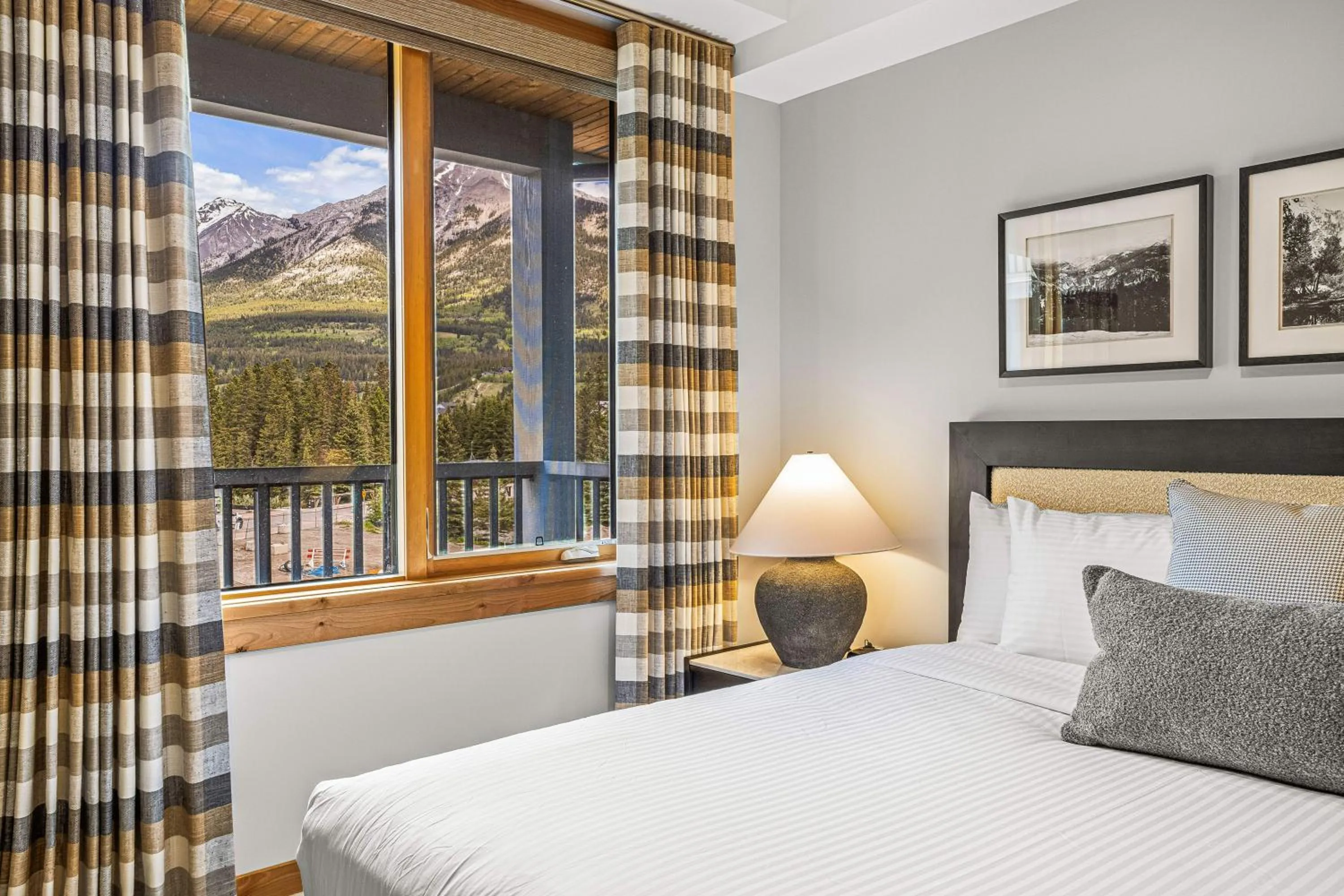 Bedroom, Bed in Spring Creek Vacations