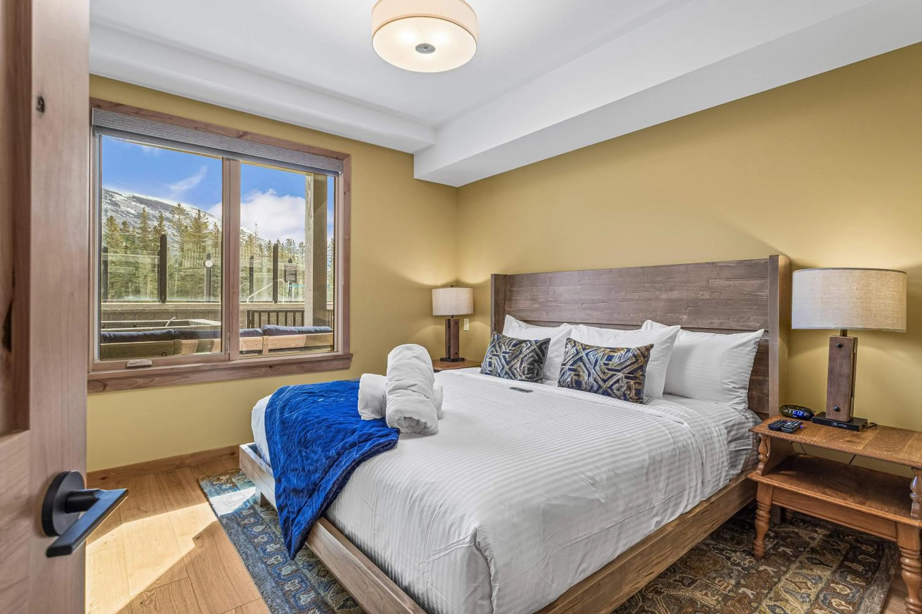 Bedroom, Bed in Spring Creek Vacations