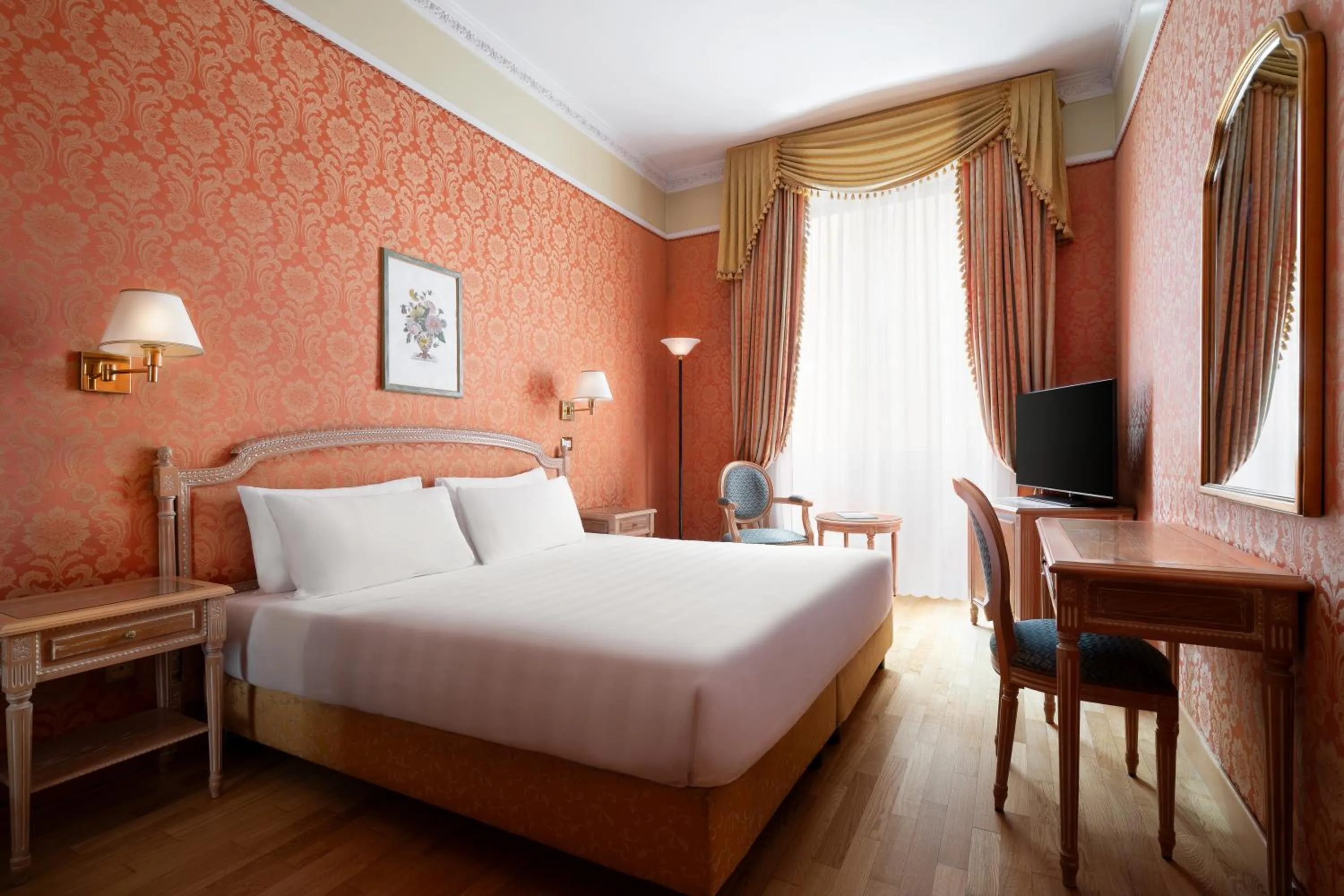 Bedroom, Bed in Sina De La Ville