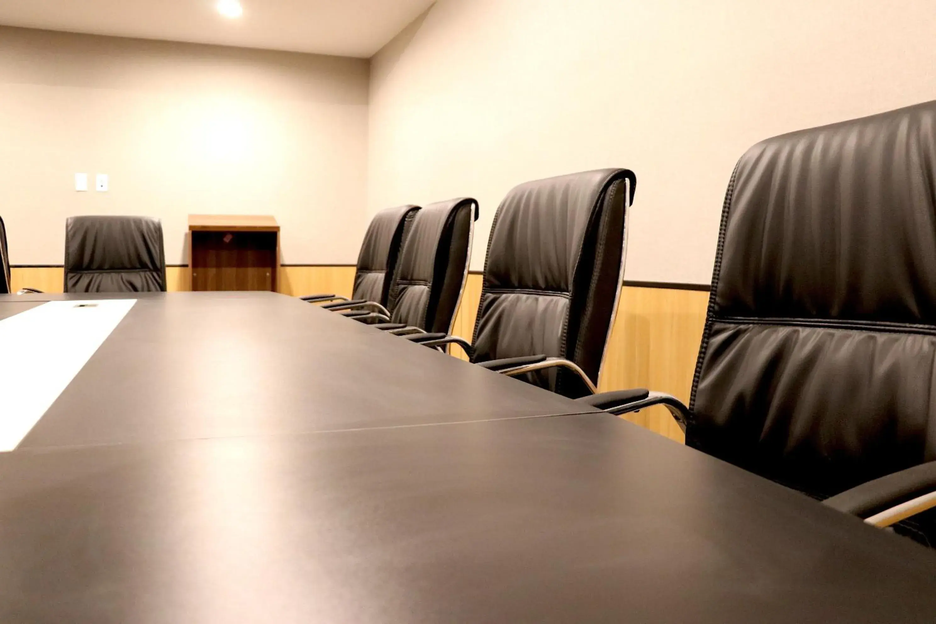 Meeting/conference room in Liberty View Brooklyn Hotel Meeting/conference room in Liberty View Brooklyn Hotel