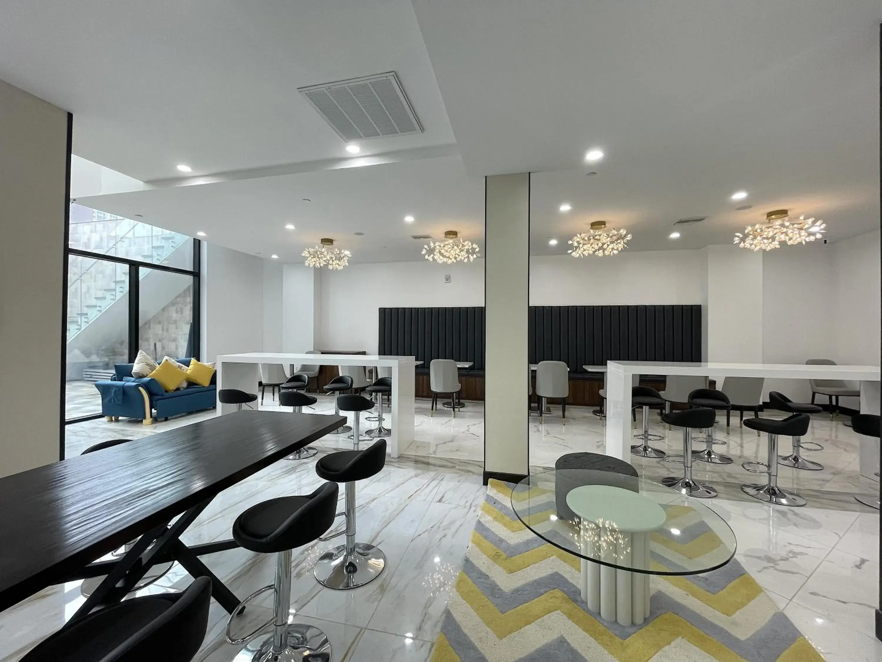 Seating area in Liberty View Brooklyn Hotel Seating area in Liberty View Brooklyn Hotel