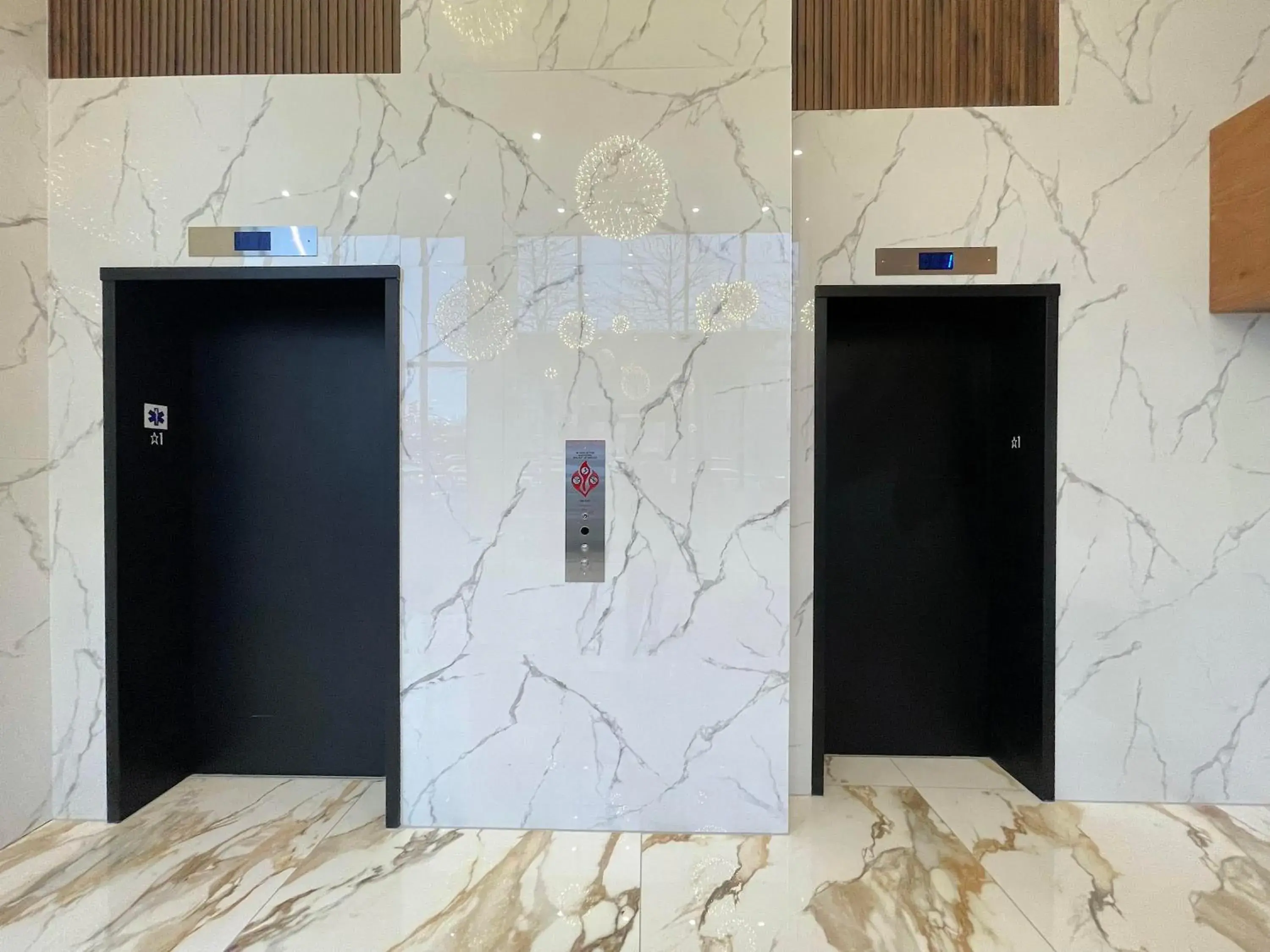 Facade/entrance in Liberty View Brooklyn Hotel Facade/entrance in Liberty View Brooklyn Hotel