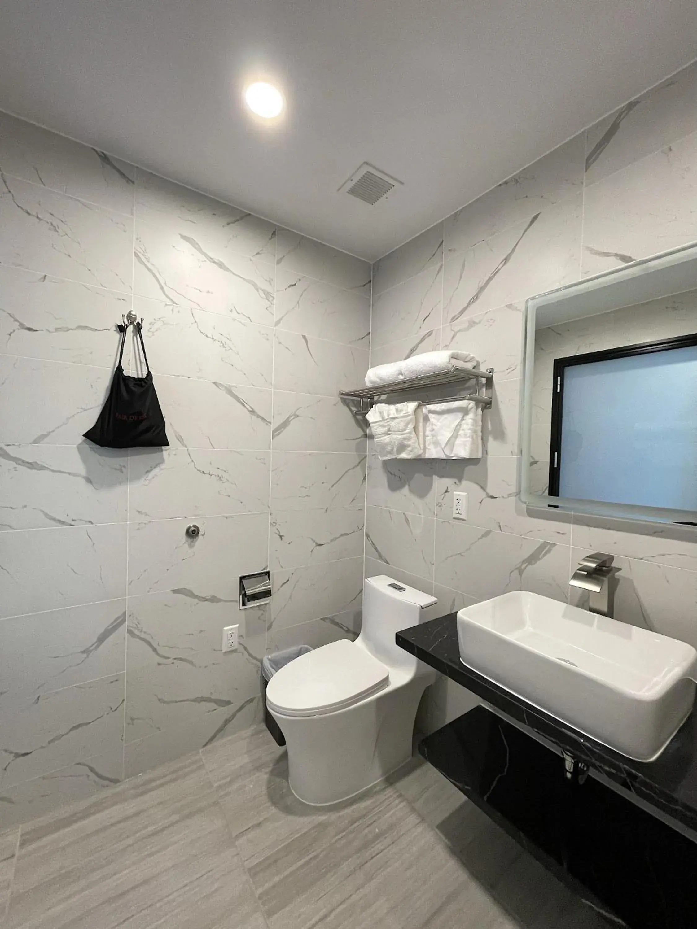 Toilet in Liberty View Brooklyn Hotel Toilet in Liberty View Brooklyn Hotel