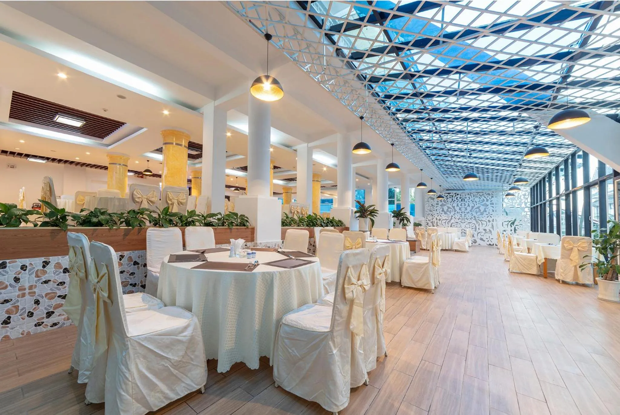 Restaurant/places to eat in Vietsovpetro Hotel Dalat