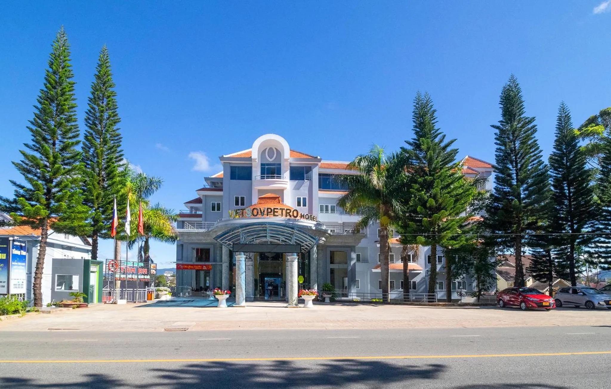 Property building in Vietsovpetro Hotel Dalat
