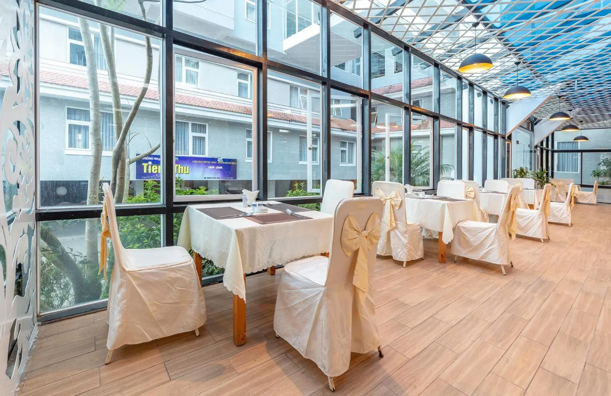 Restaurant/places to eat in Vietsovpetro Hotel Dalat Restaurant/places to eat in Vietsovpetro Hotel Dalat