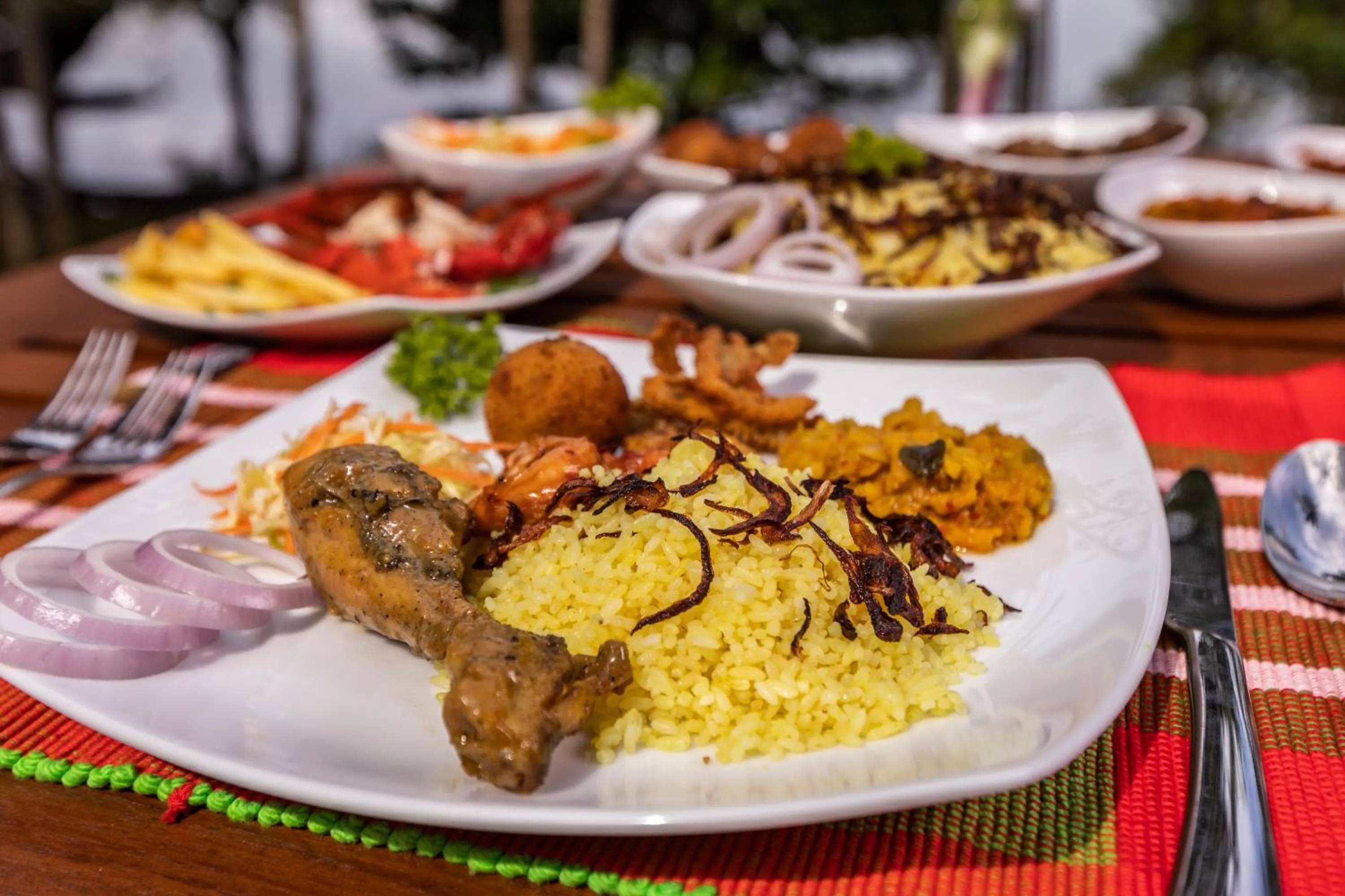 Food and drinks in Serendipity Lake - Hikkaduwa