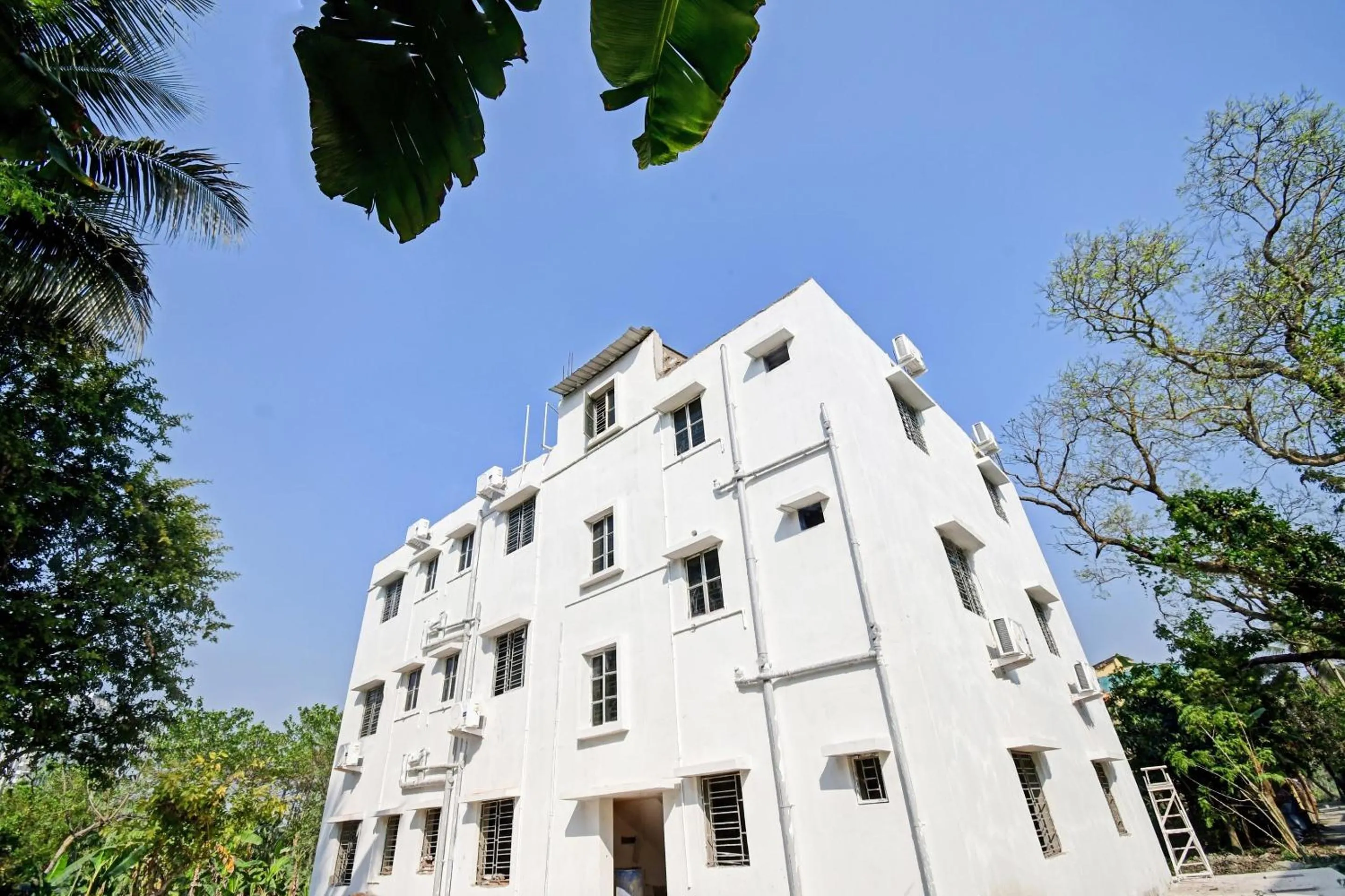 Facade/entrance in Super Hotel O Grand Eden
