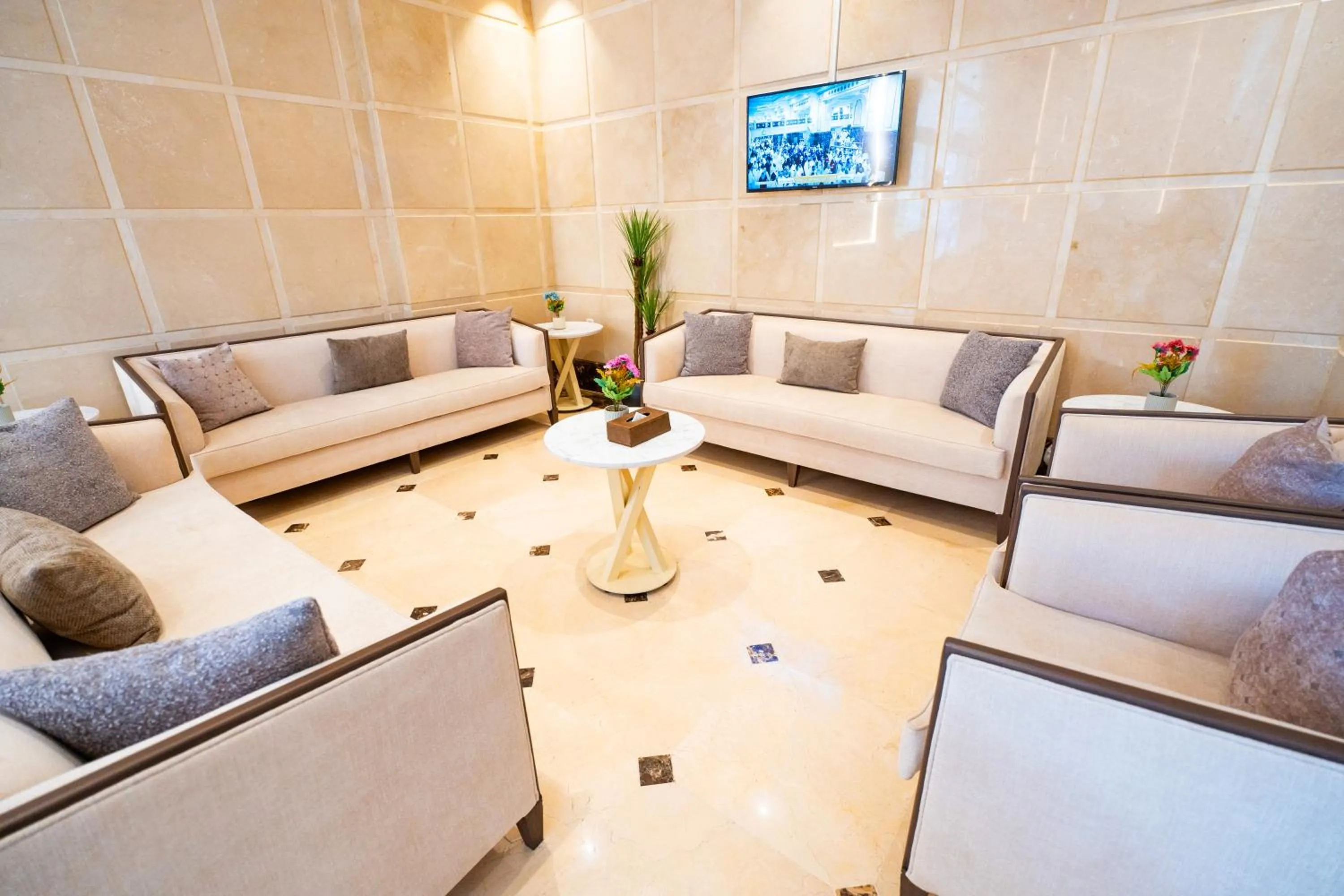 Seating area in Al Kiram Hotel Al Azizia