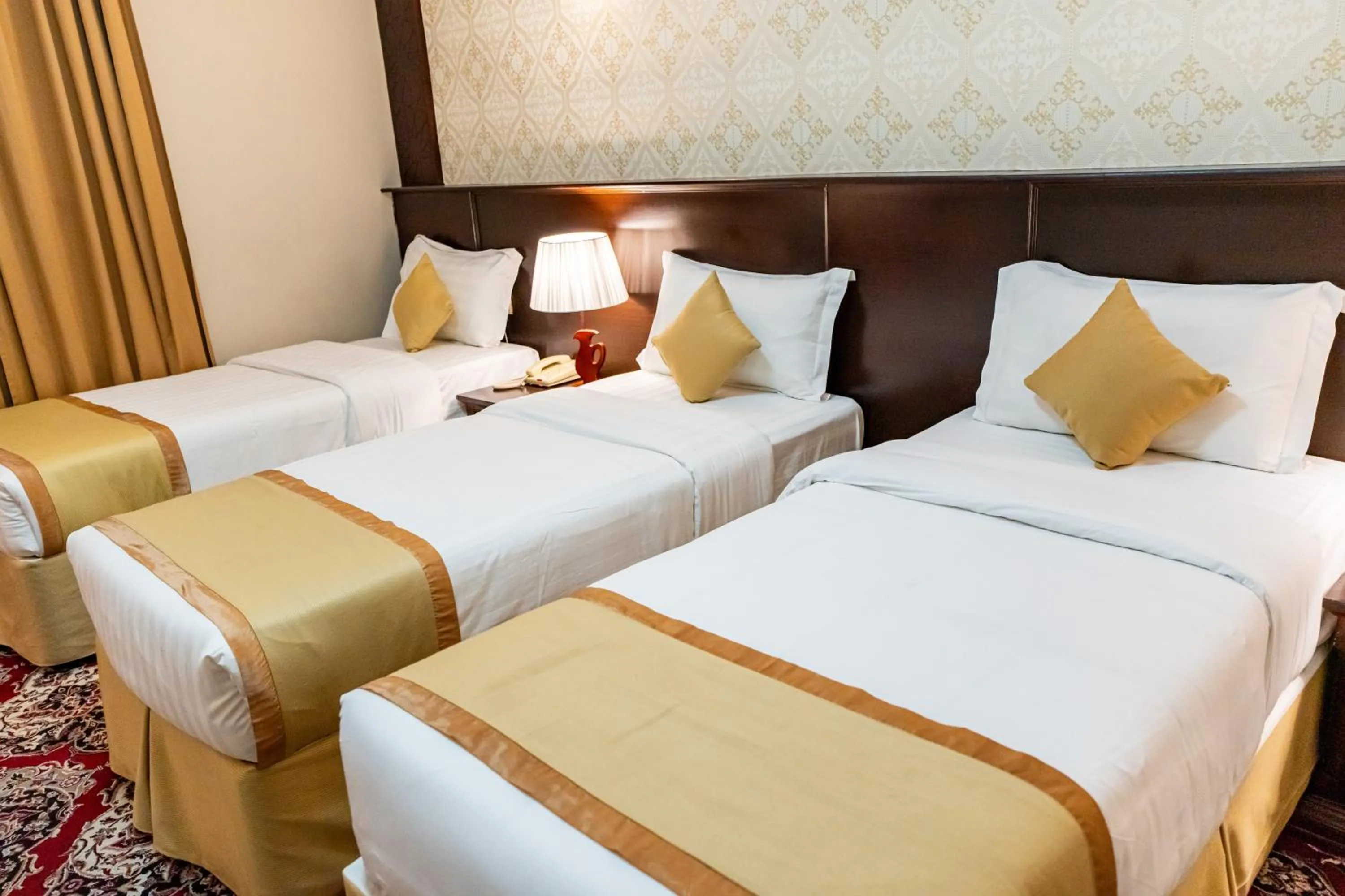 Bedroom, Bed in Al Kiram Hotel Al Azizia