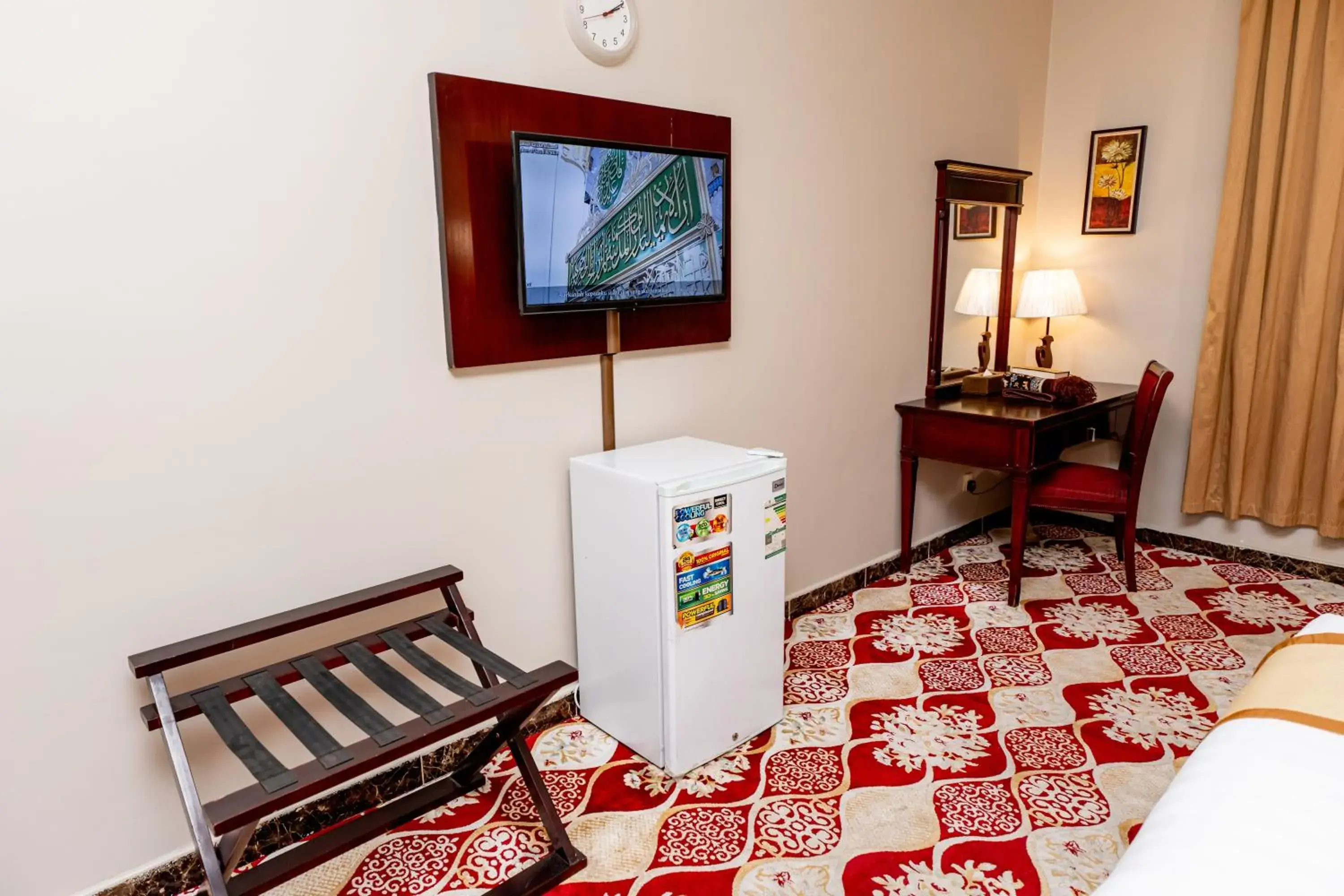 Photo of the whole room, Bed in Al Kiram Hotel Al Azizia Photo of the whole room, Bed in Al Kiram Hotel Al Azizia