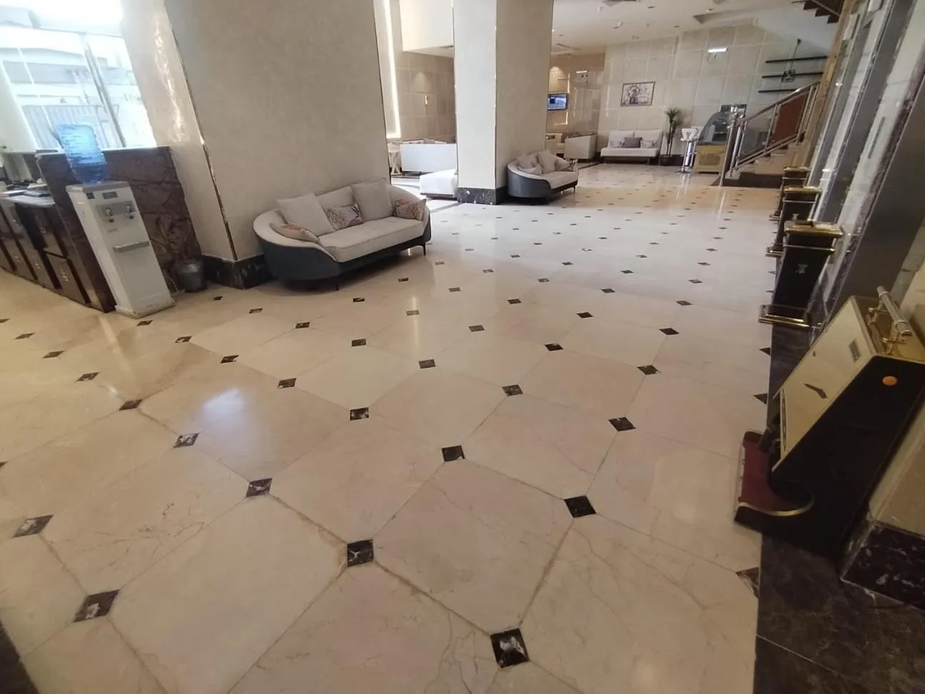 Seating area in Al Kiram Hotel Al Azizia