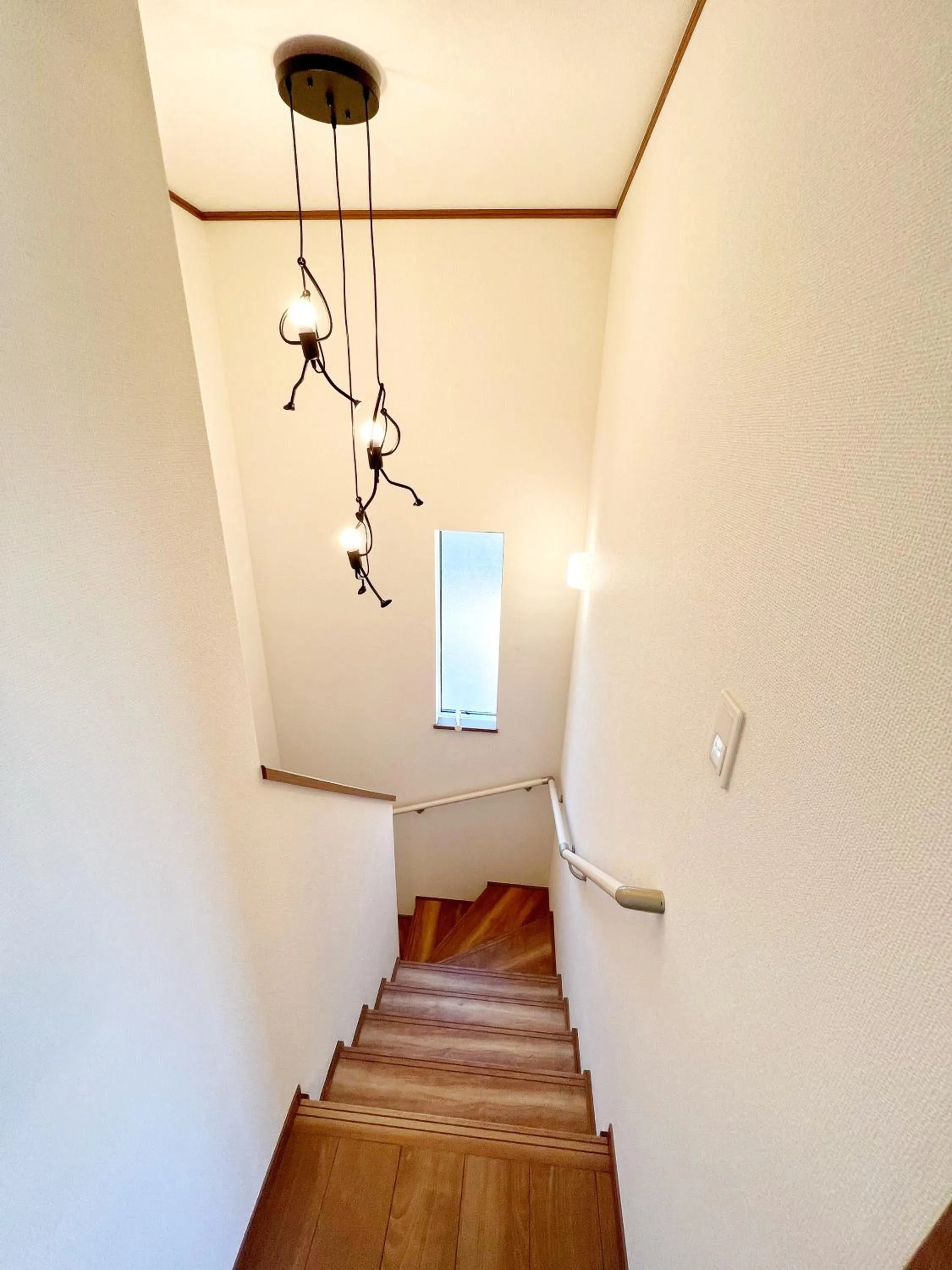 Photo of the whole room in ABURATSUBO Bekkan 三浦半島の最南端にある有数のマグロの町 BBQが可能な貸別荘