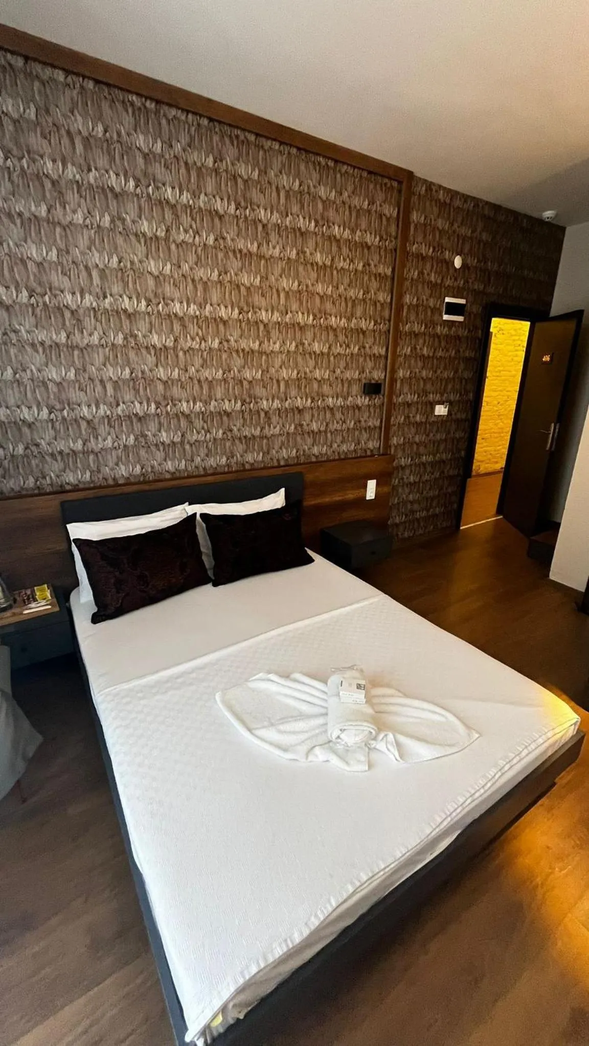 Bedroom, Bed in TAXIM 34 Hotel İstanbul