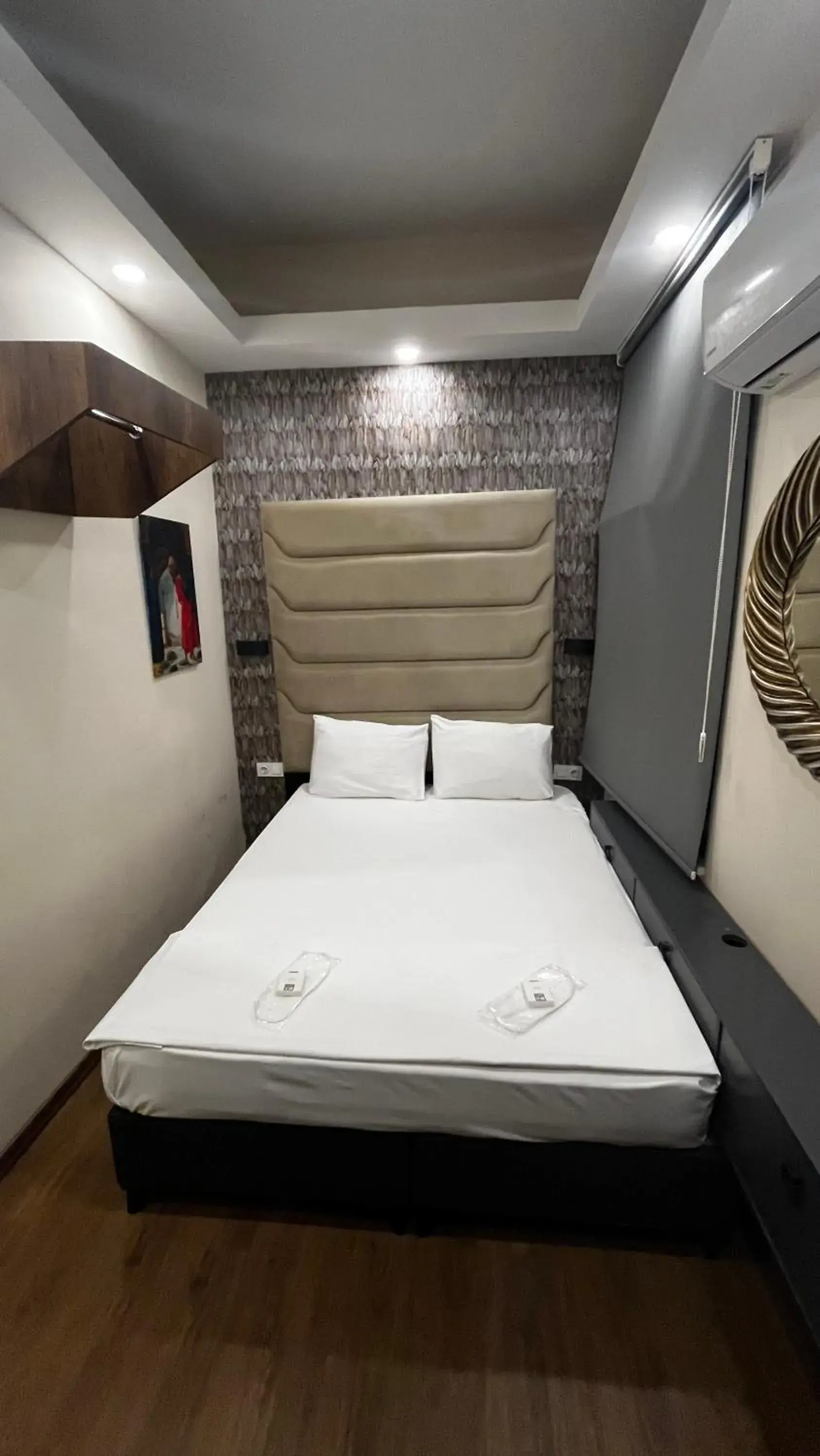 Bed in TAXIM 34 Hotel İstanbul Bed in TAXIM 34 Hotel İstanbul