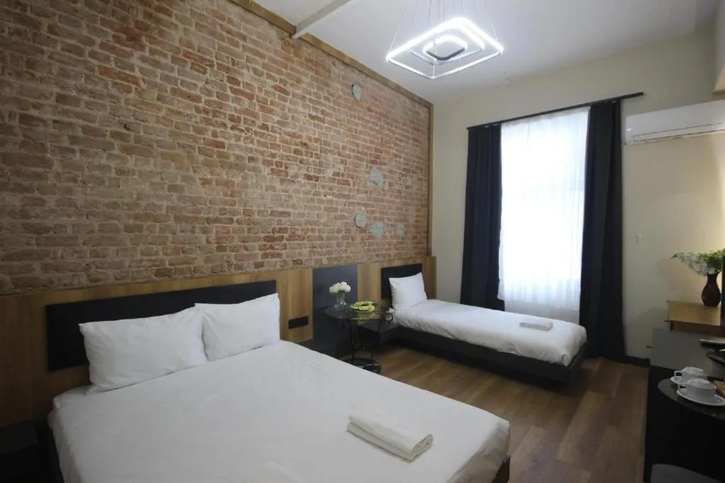 Bedroom, Bed in TAXIM 34 Hotel İstanbul