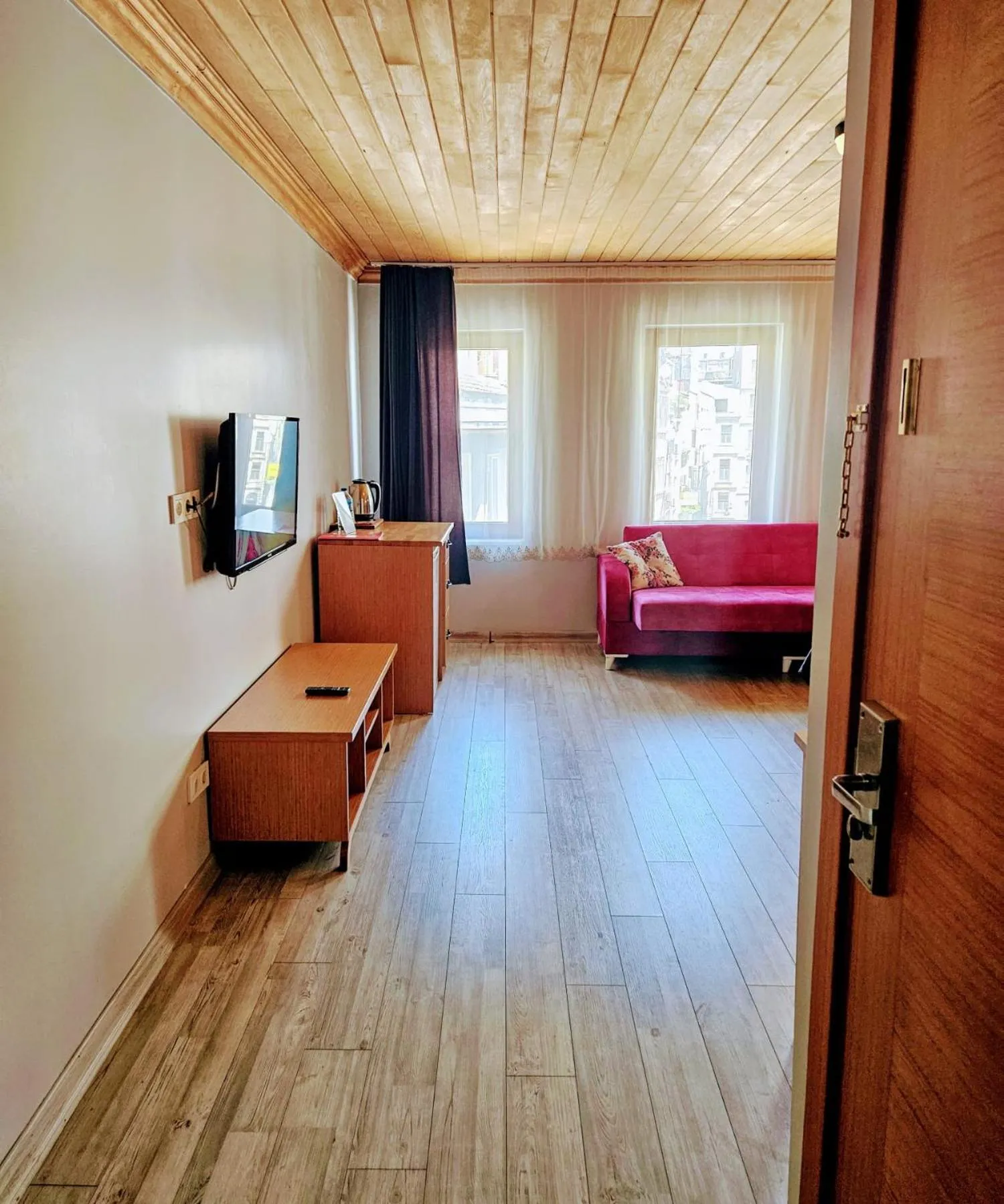 TV and multimedia, Bed in TAXIM 34 Hotel İstanbul