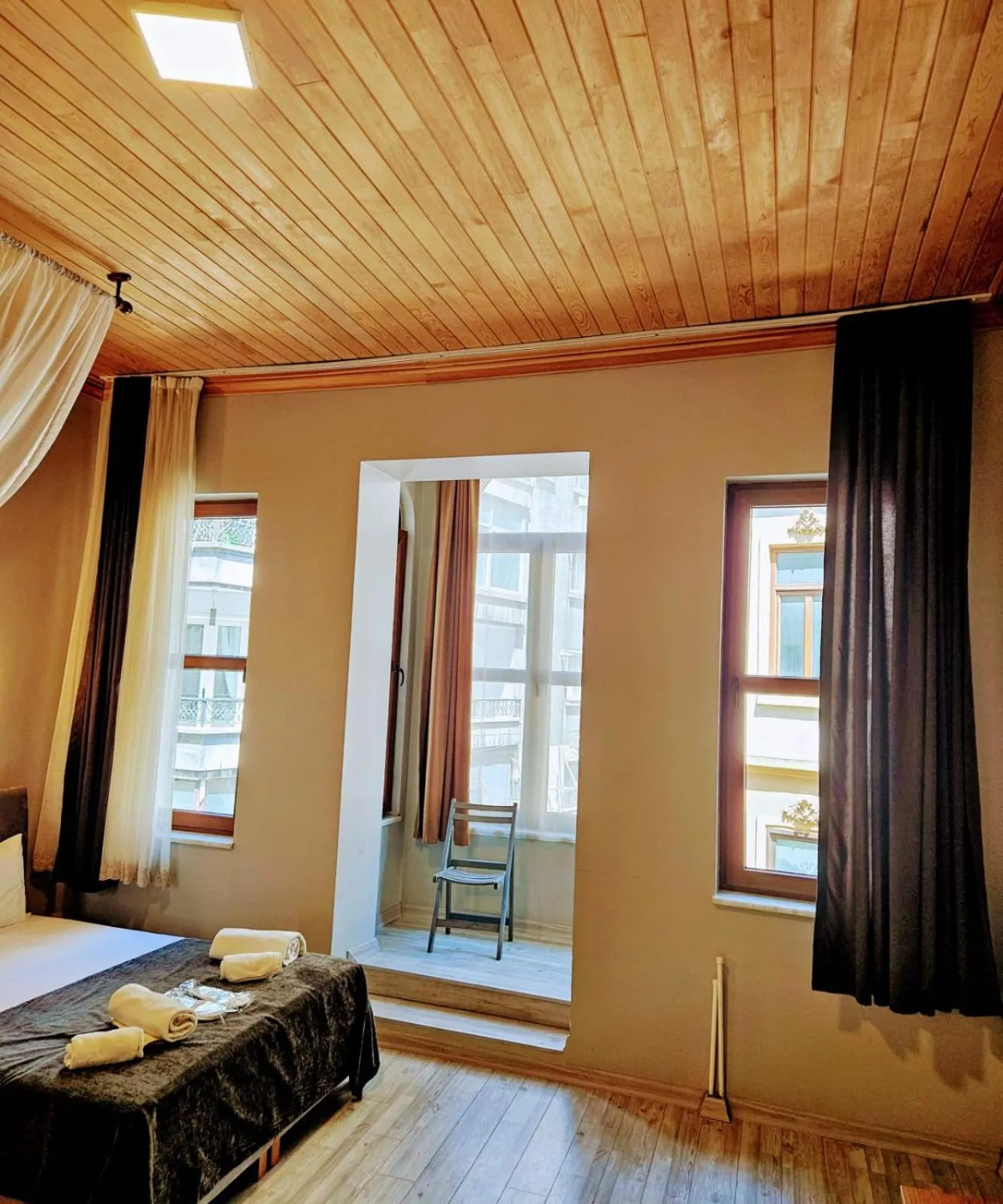 Bed in TAXIM 34 Hotel İstanbul