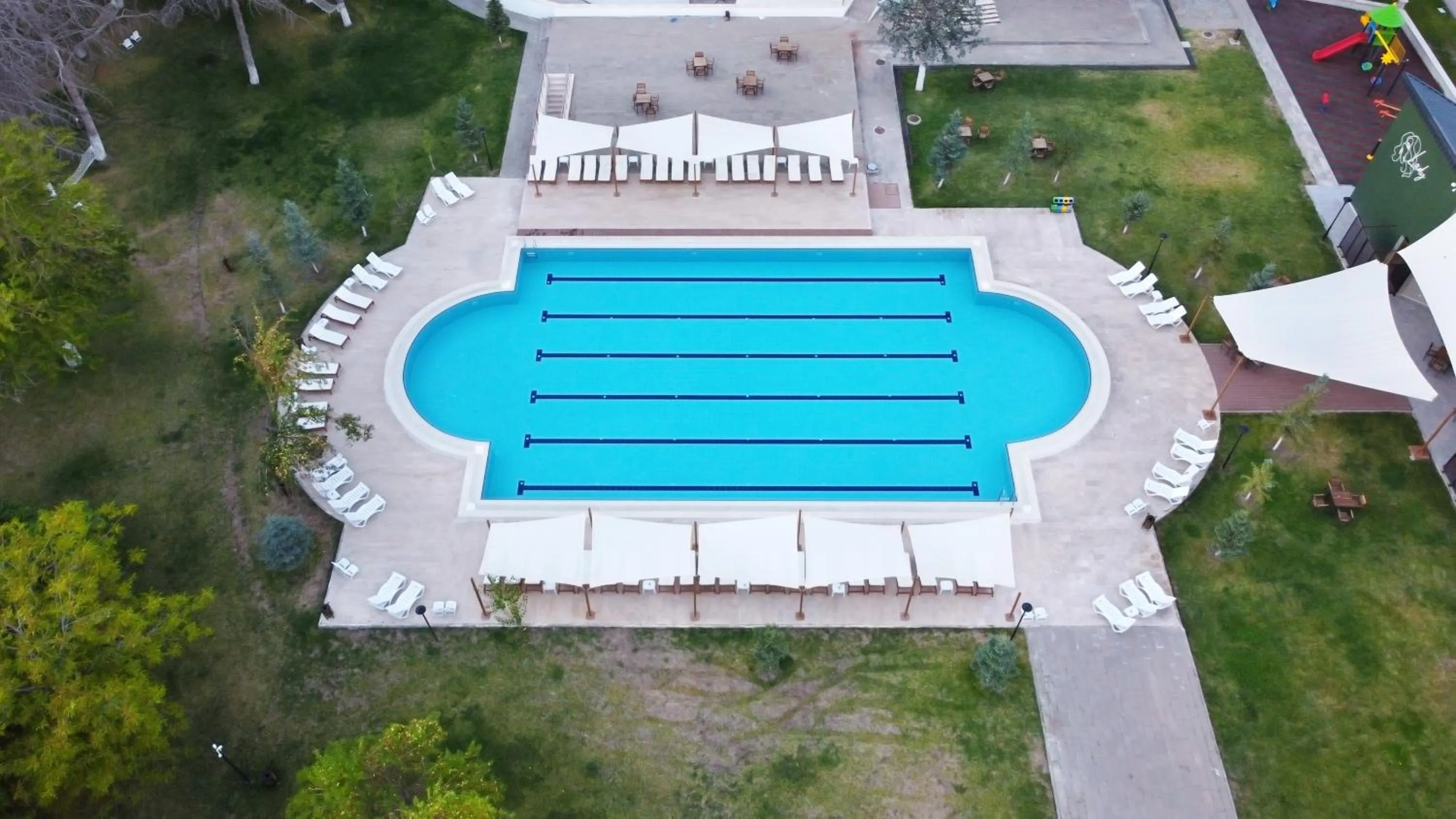 Pool view in CONNECT THERMAL HOTEL
