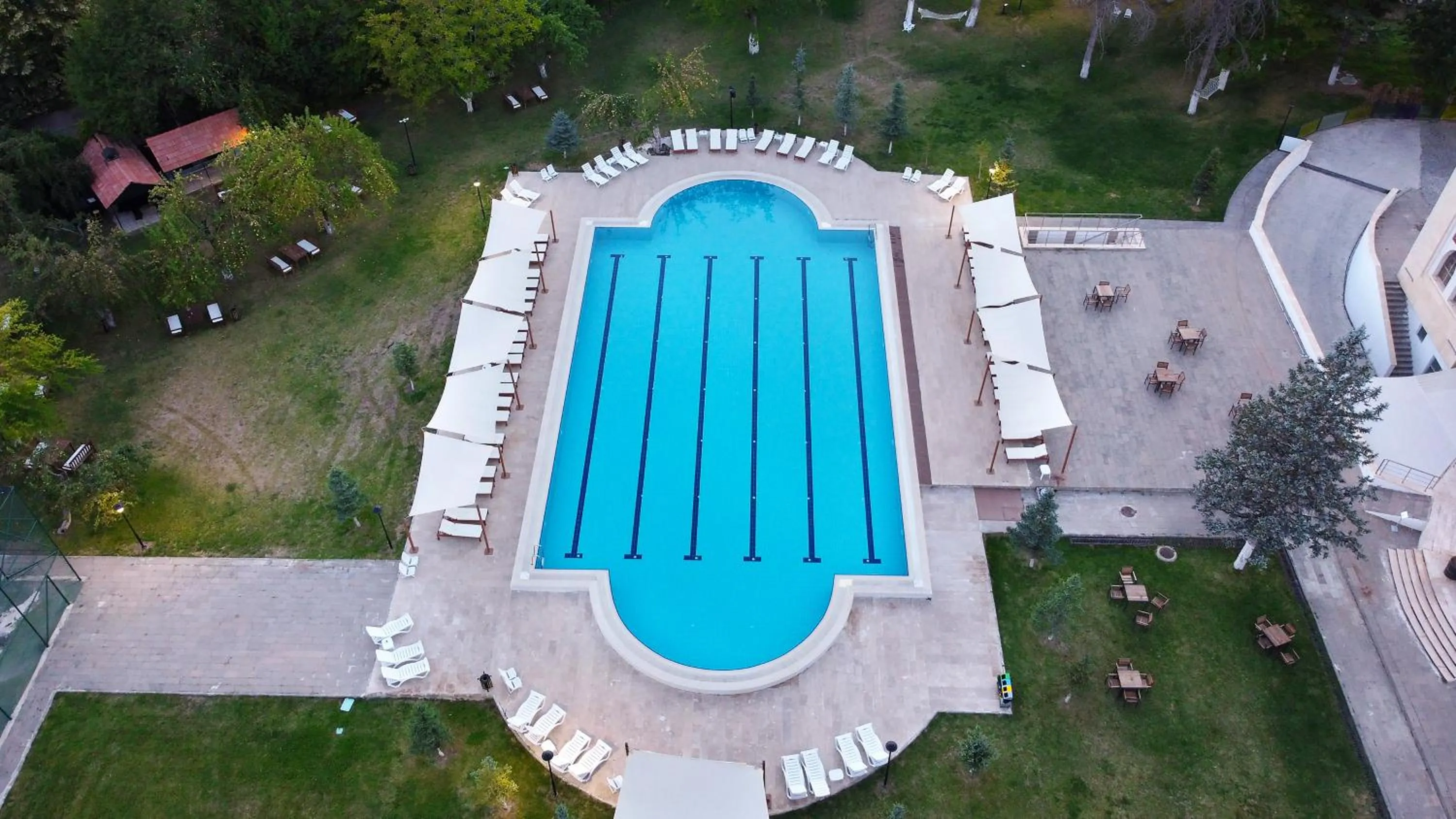 Swimming pool in CONNECT THERMAL HOTEL