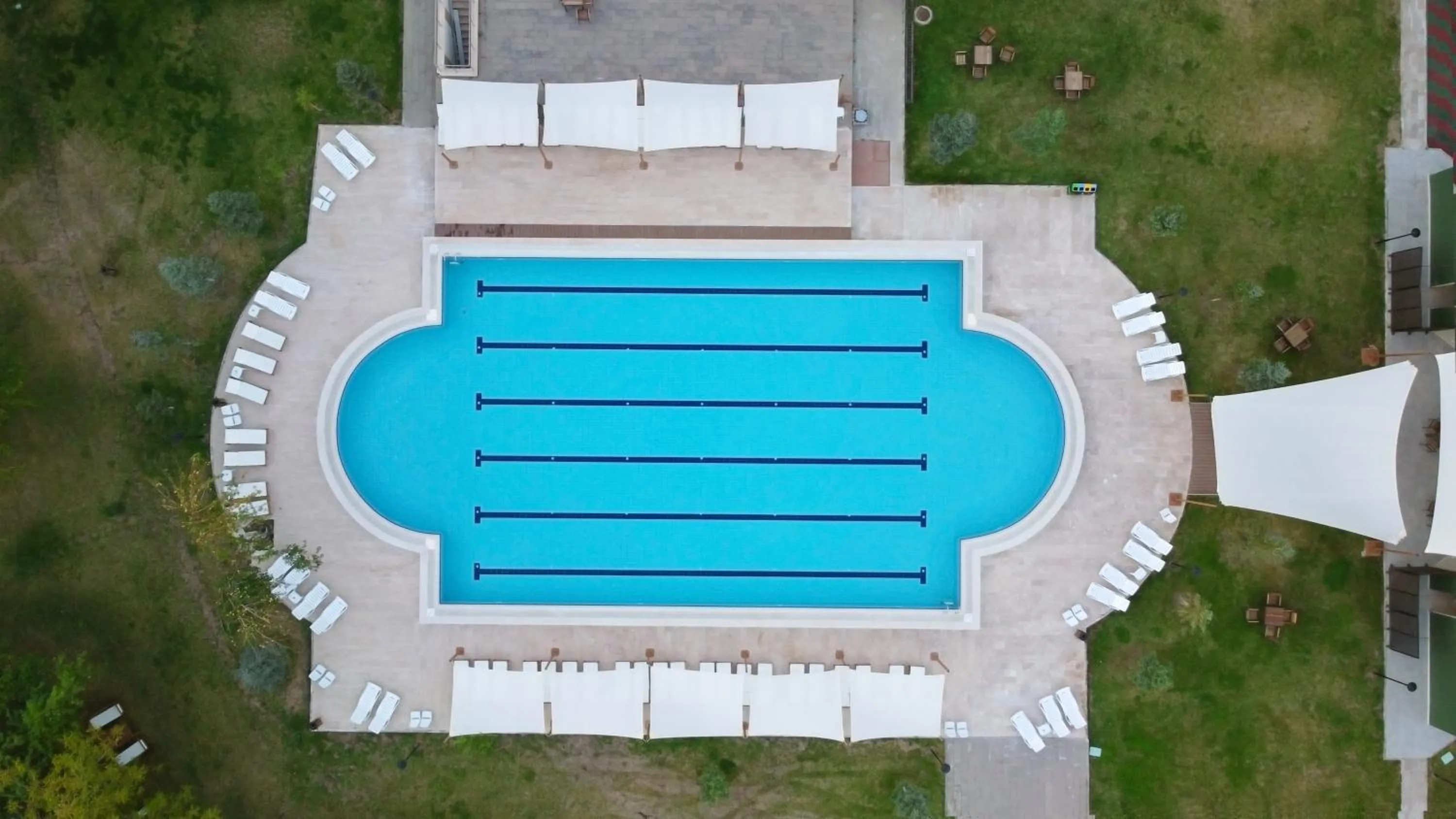 Swimming pool in CONNECT THERMAL HOTEL