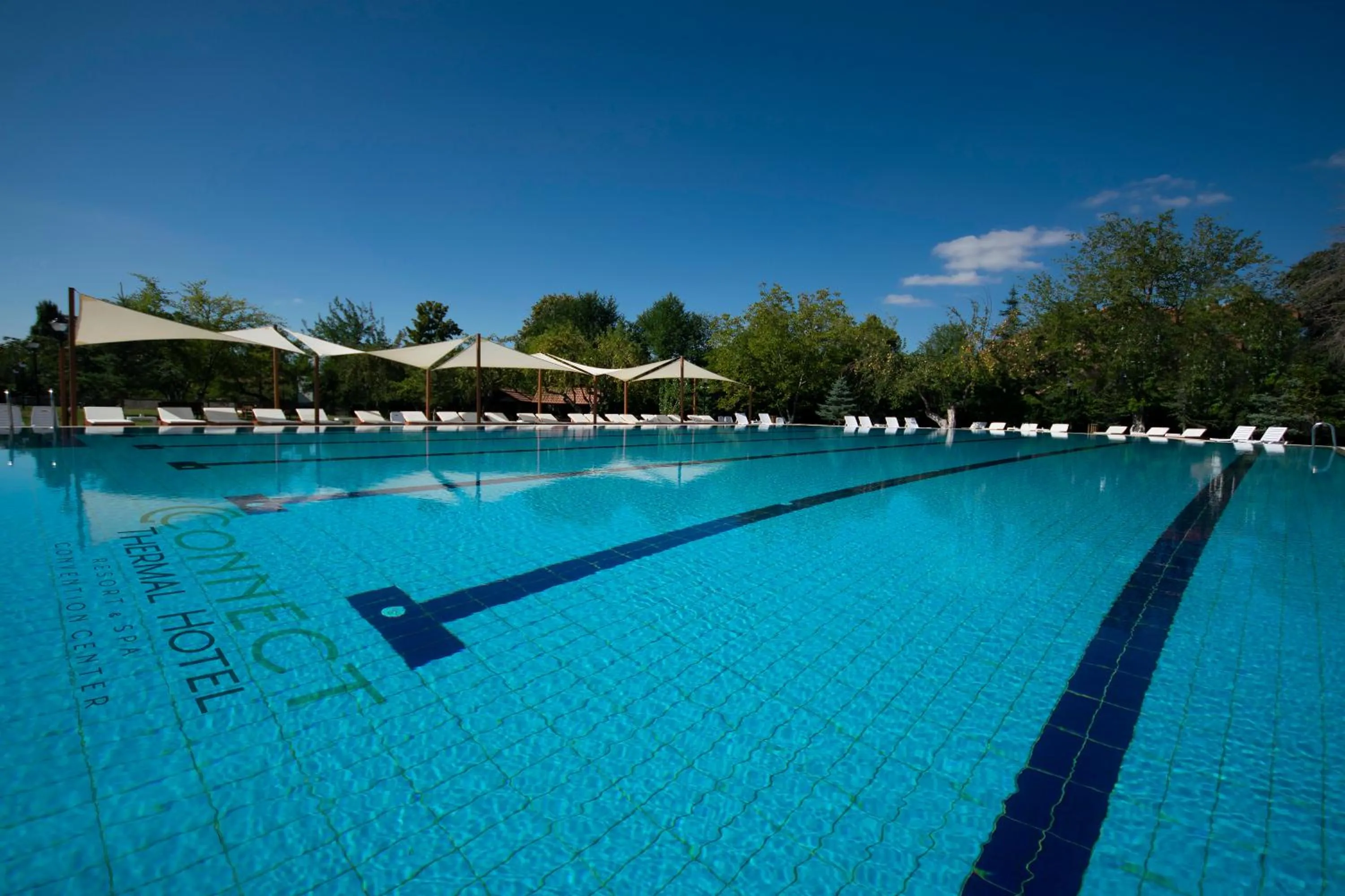 Swimming pool in CONNECT THERMAL HOTEL