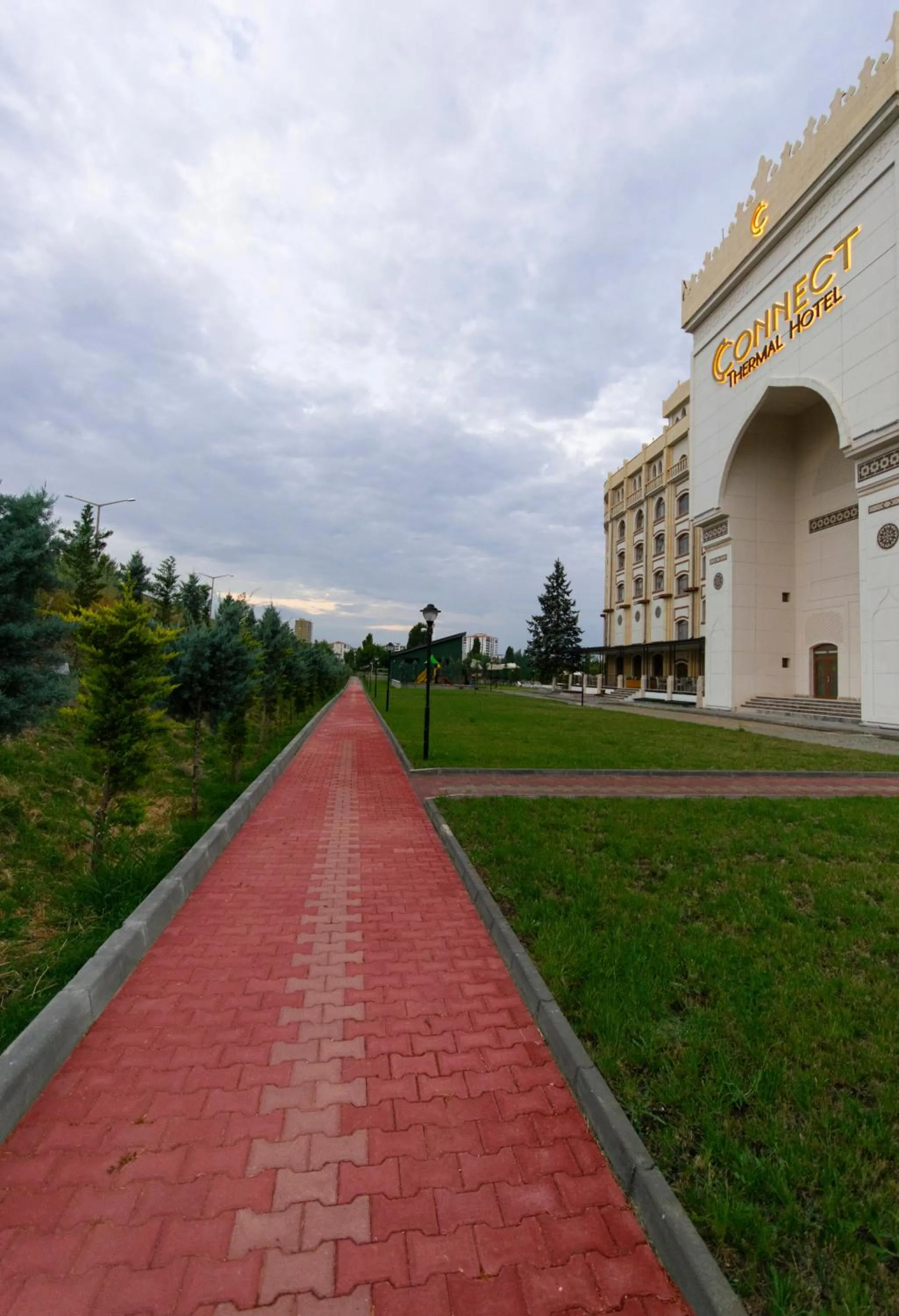 Hiking in CONNECT THERMAL HOTEL