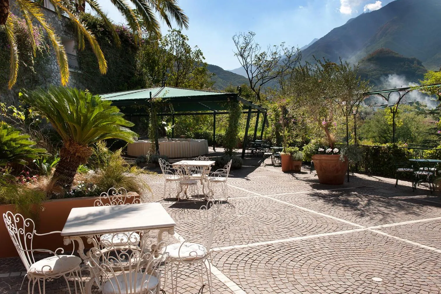 Garden view in Hotel dei Congressi