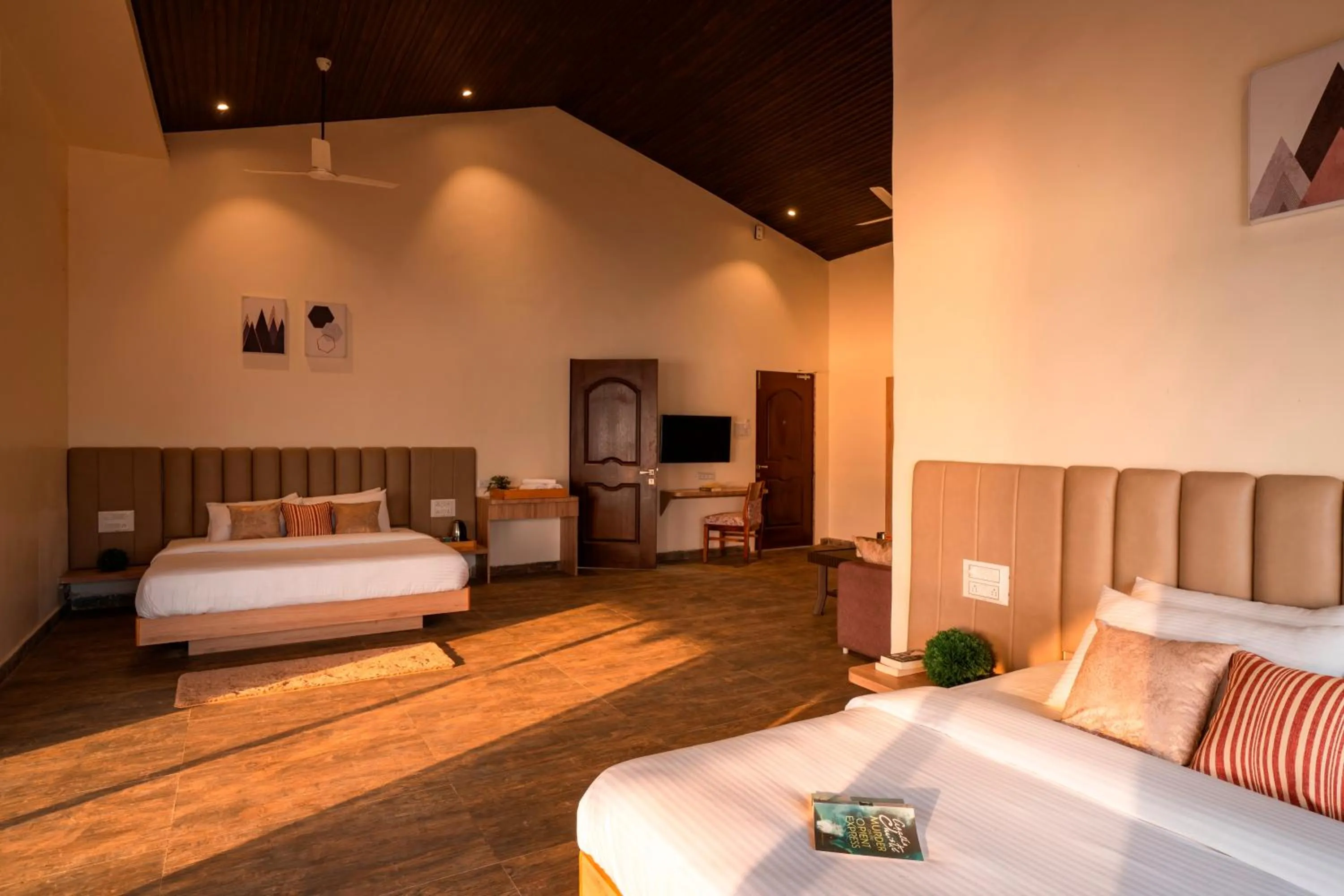 Bed in Zostel Plus Lonavala