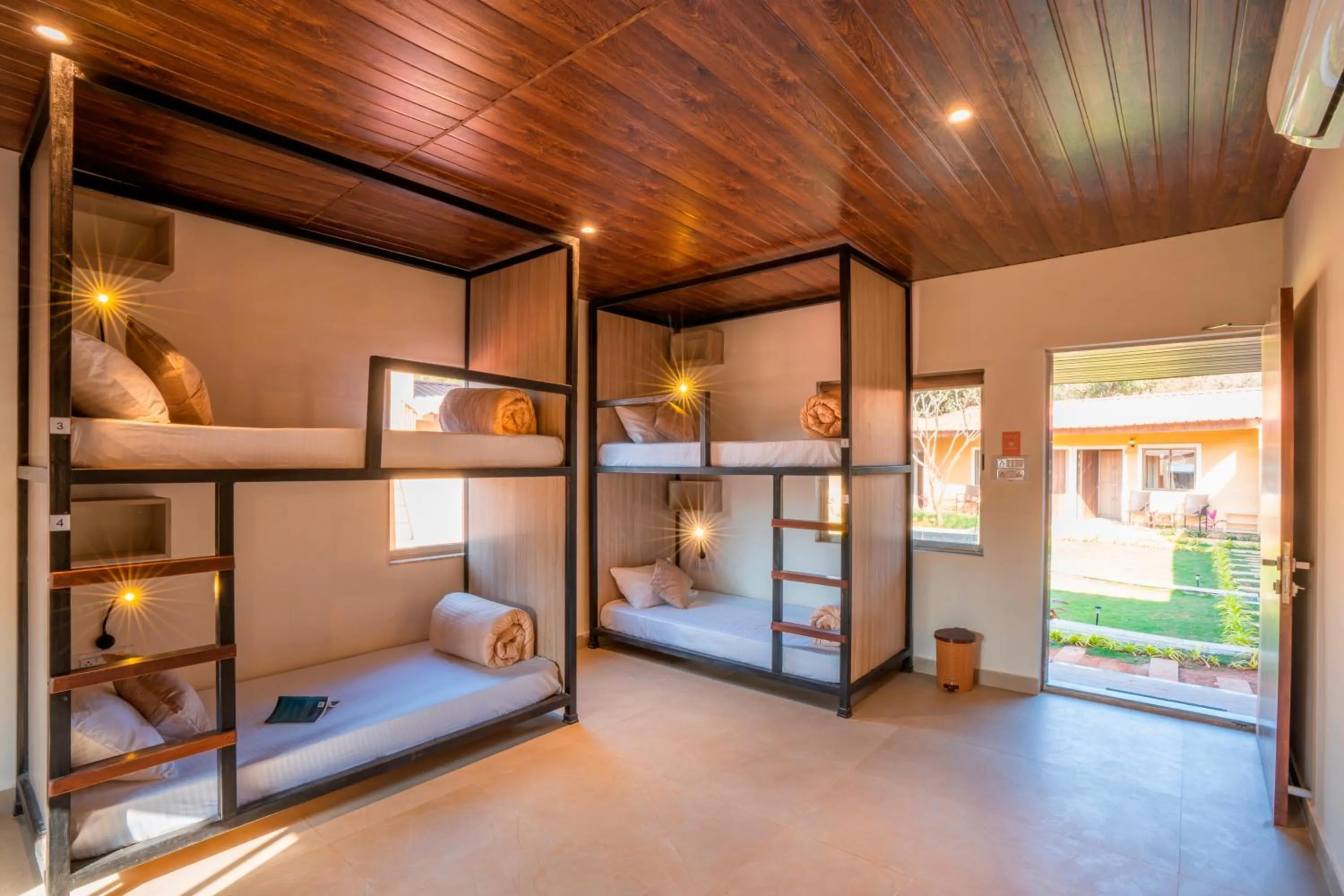 bunk bed, Bed in Zostel Plus Lonavala