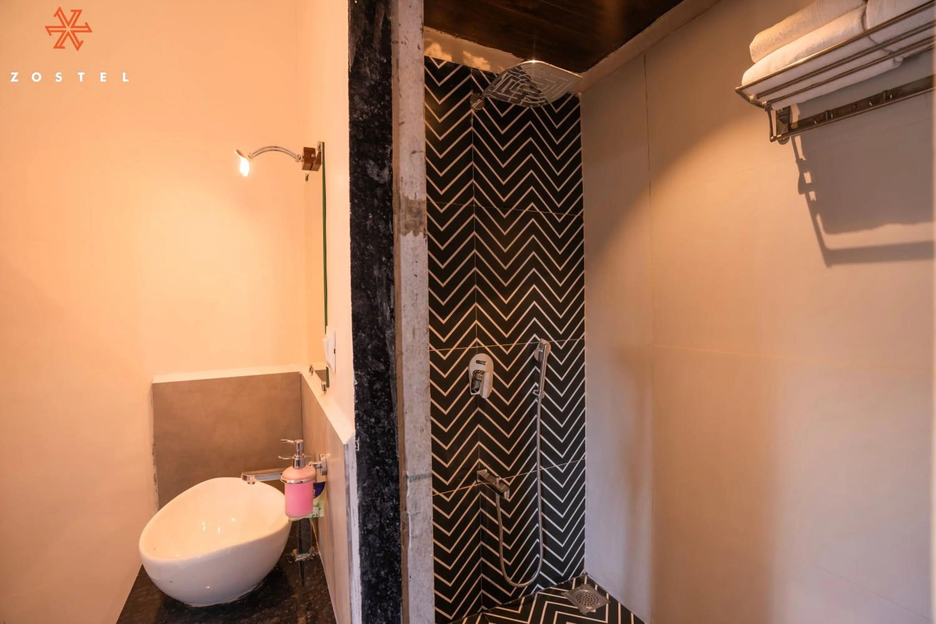 Shower in Zostel Plus Lonavala