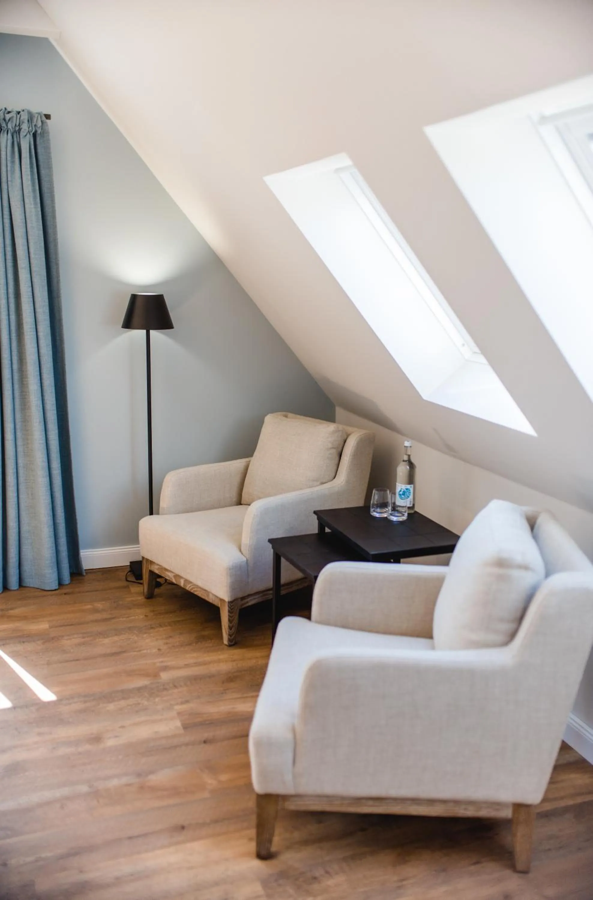 Seating area in Seaside 43