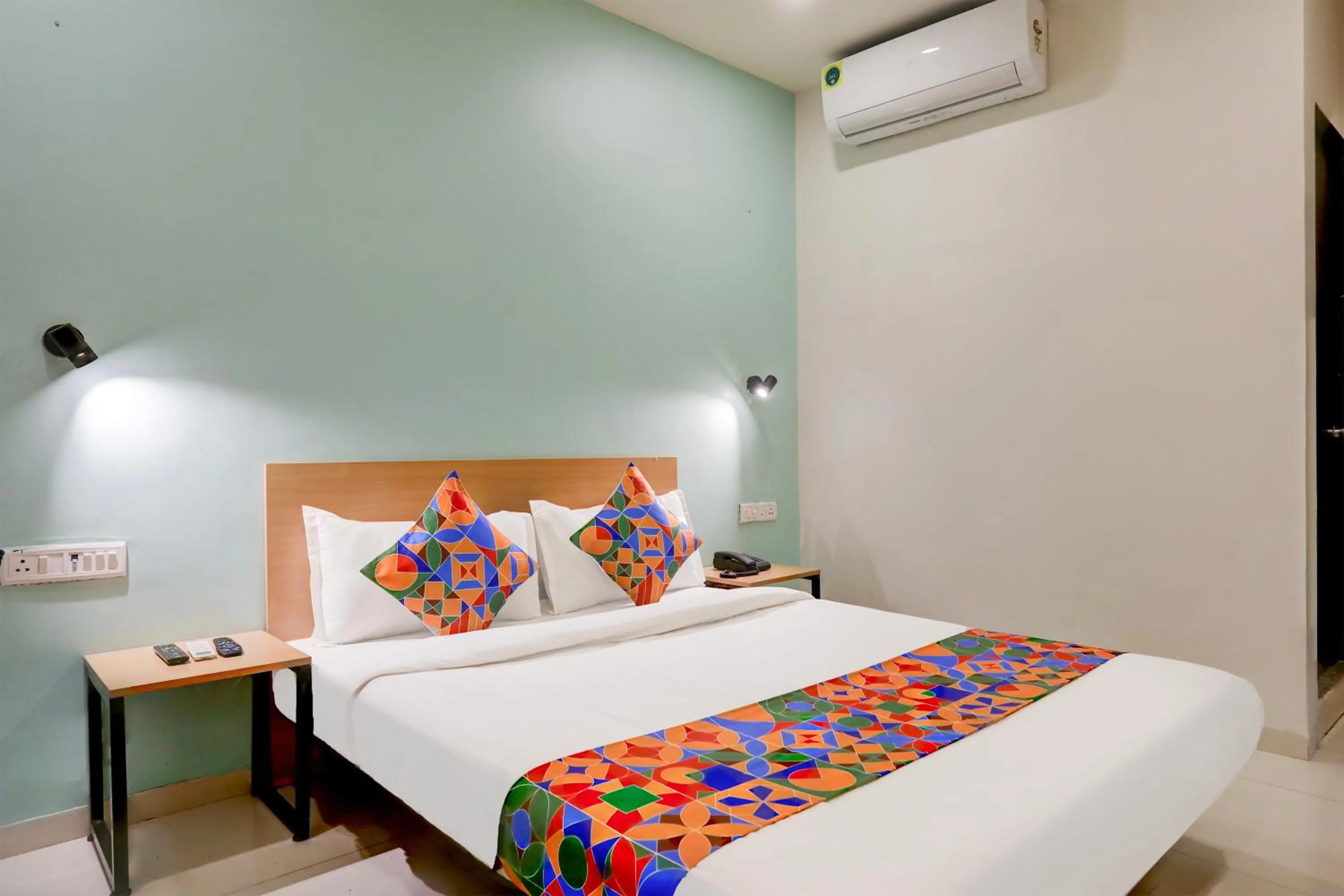 Bed in FabHotel Prime Ace II - Near Jupiter Hospital