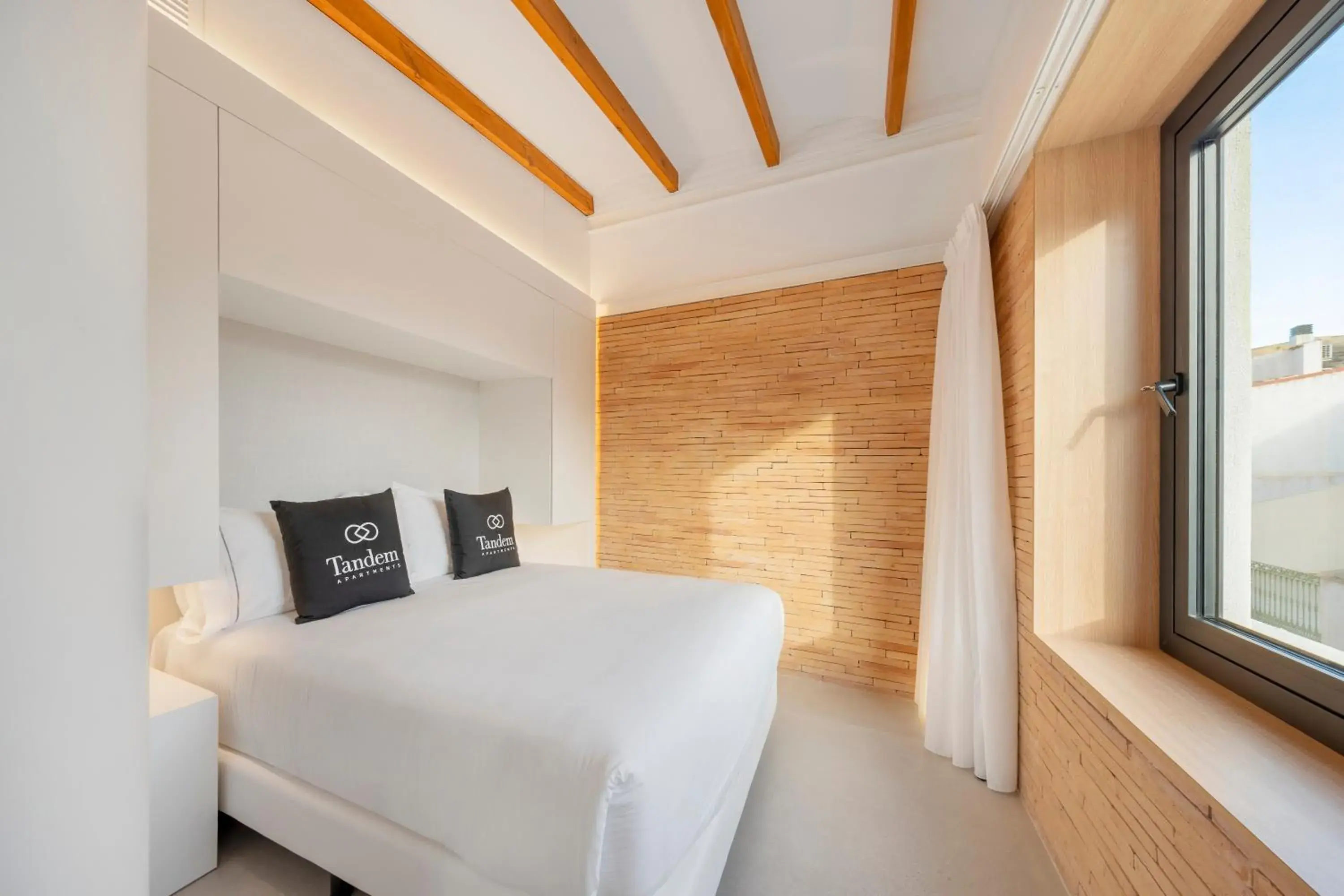 Bedroom, Bed in Tandem Pórtico Alicante Suites Bedroom, Bed in Tandem Pórtico Alicante Suites