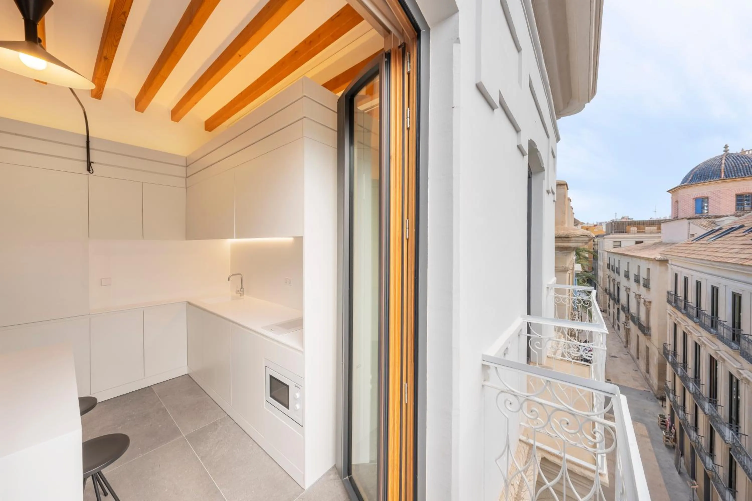 kitchen in Tandem Pórtico Alicante Suites