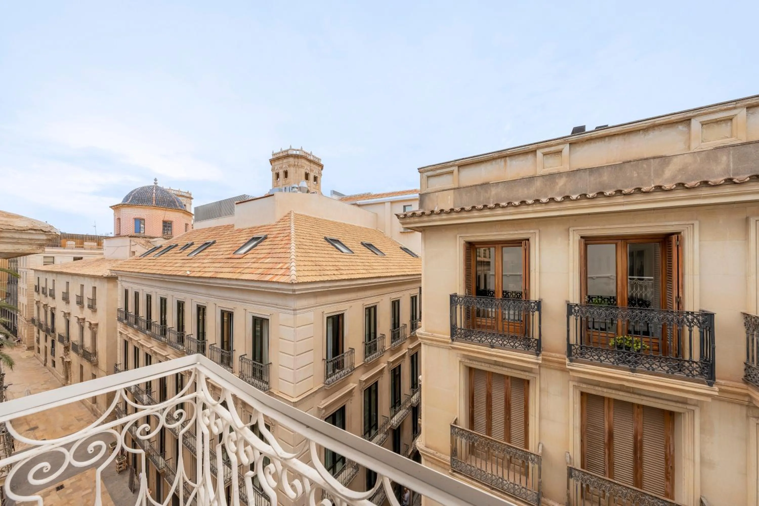 Property building in Tandem Pórtico Alicante Suites