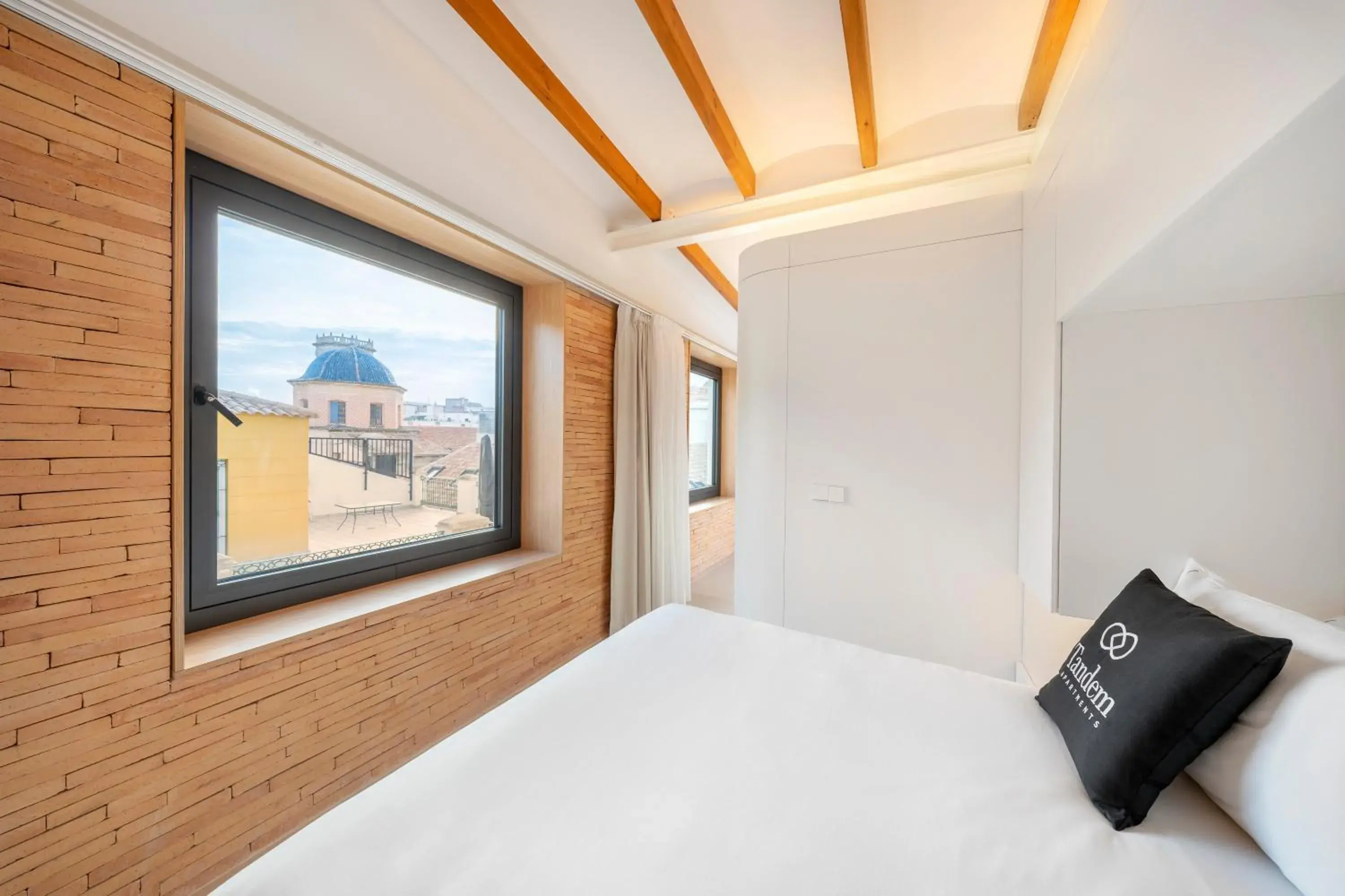 Bedroom, Bed in Tandem Pórtico Alicante Suites Bedroom, Bed in Tandem Pórtico Alicante Suites