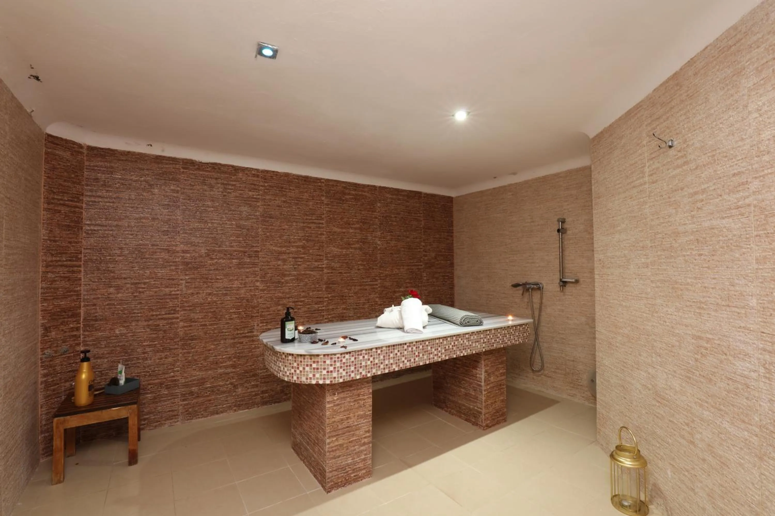 Steam room in Silver Suites Hotel & Spa Casablanca