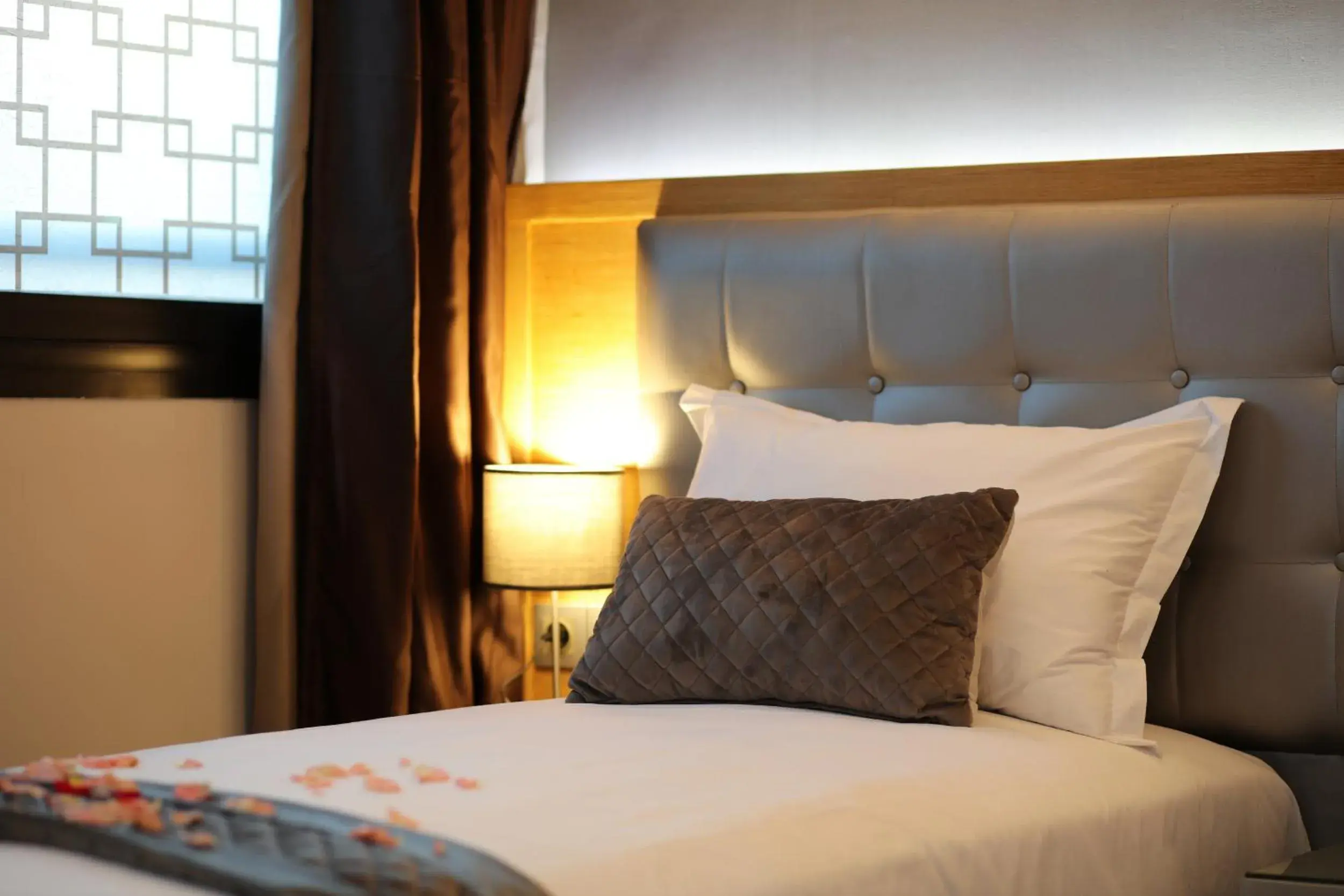 Twin Room with View - single occupancy in Silver Suites Hotel & Spa Casablanca Twin Room with View - single occupancy in Silver Suites Hotel & Spa Casablanca