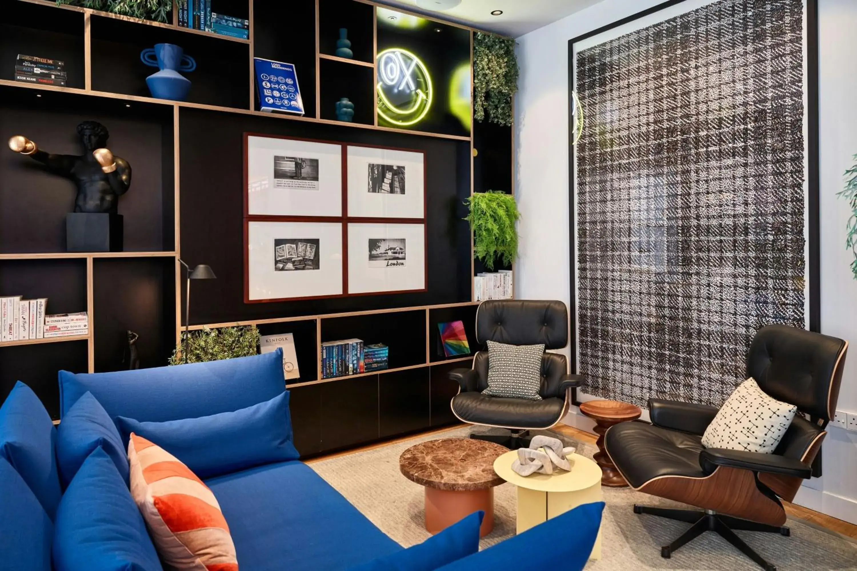 Lobby or reception in citizenM London Victoria Station Lobby or reception in citizenM London Victoria Station